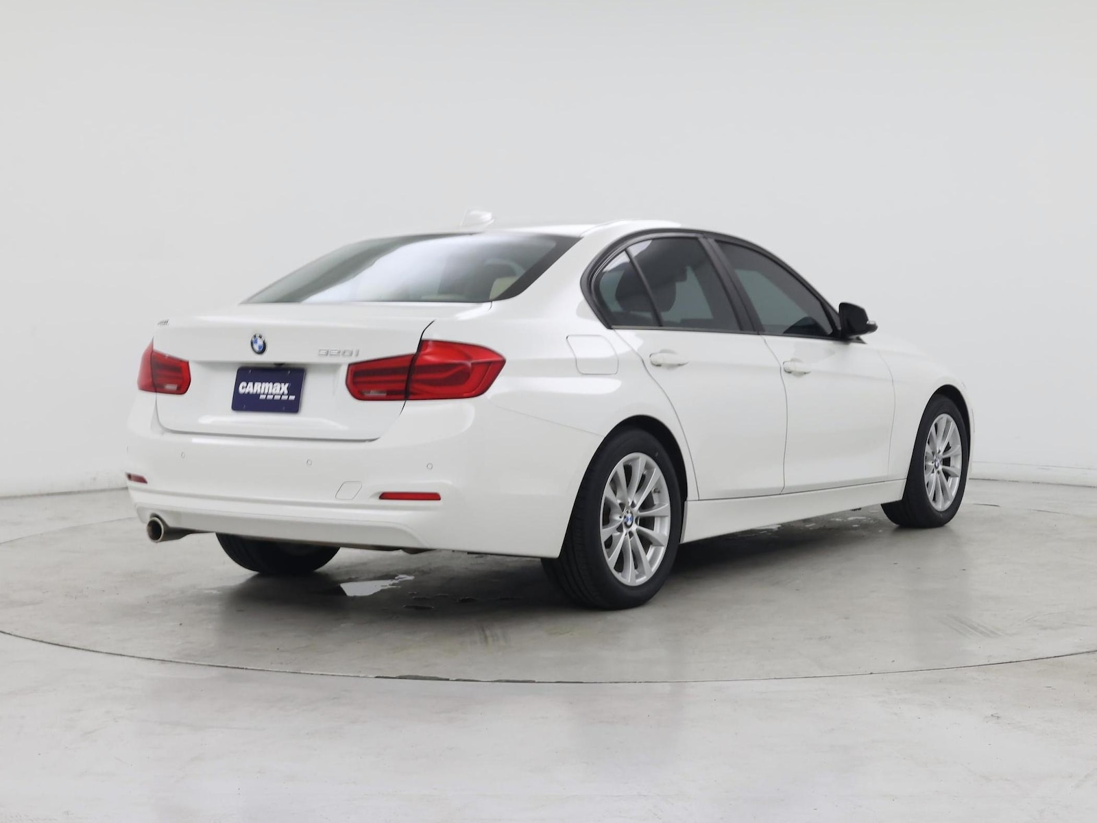 2017 BMW 3 Series 320i - Photo 9