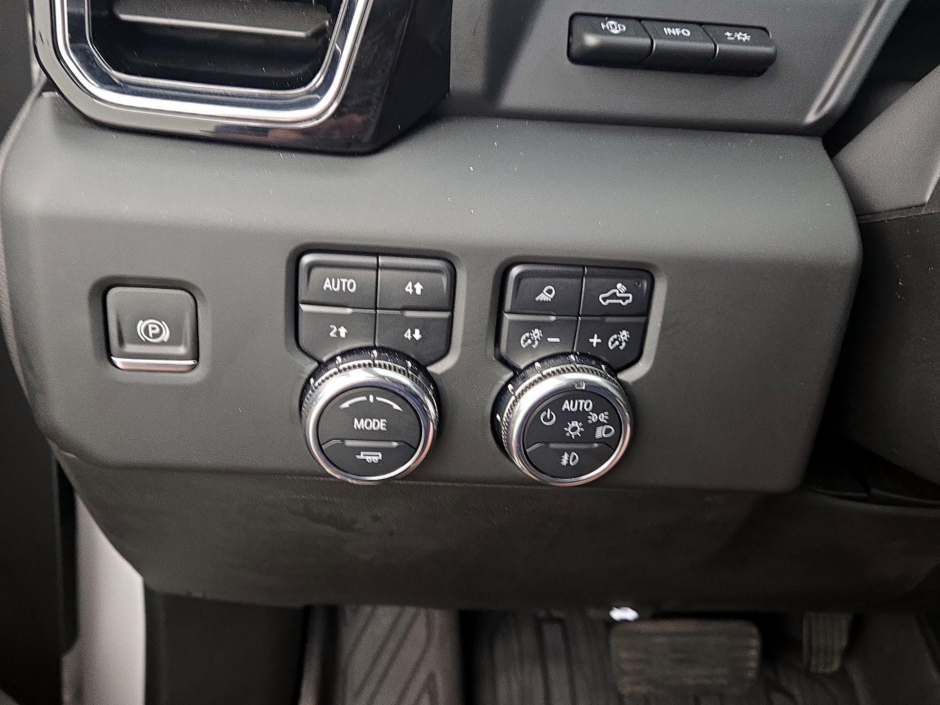 Thumbnail: 2024 GMC Sierra 1500 - 13