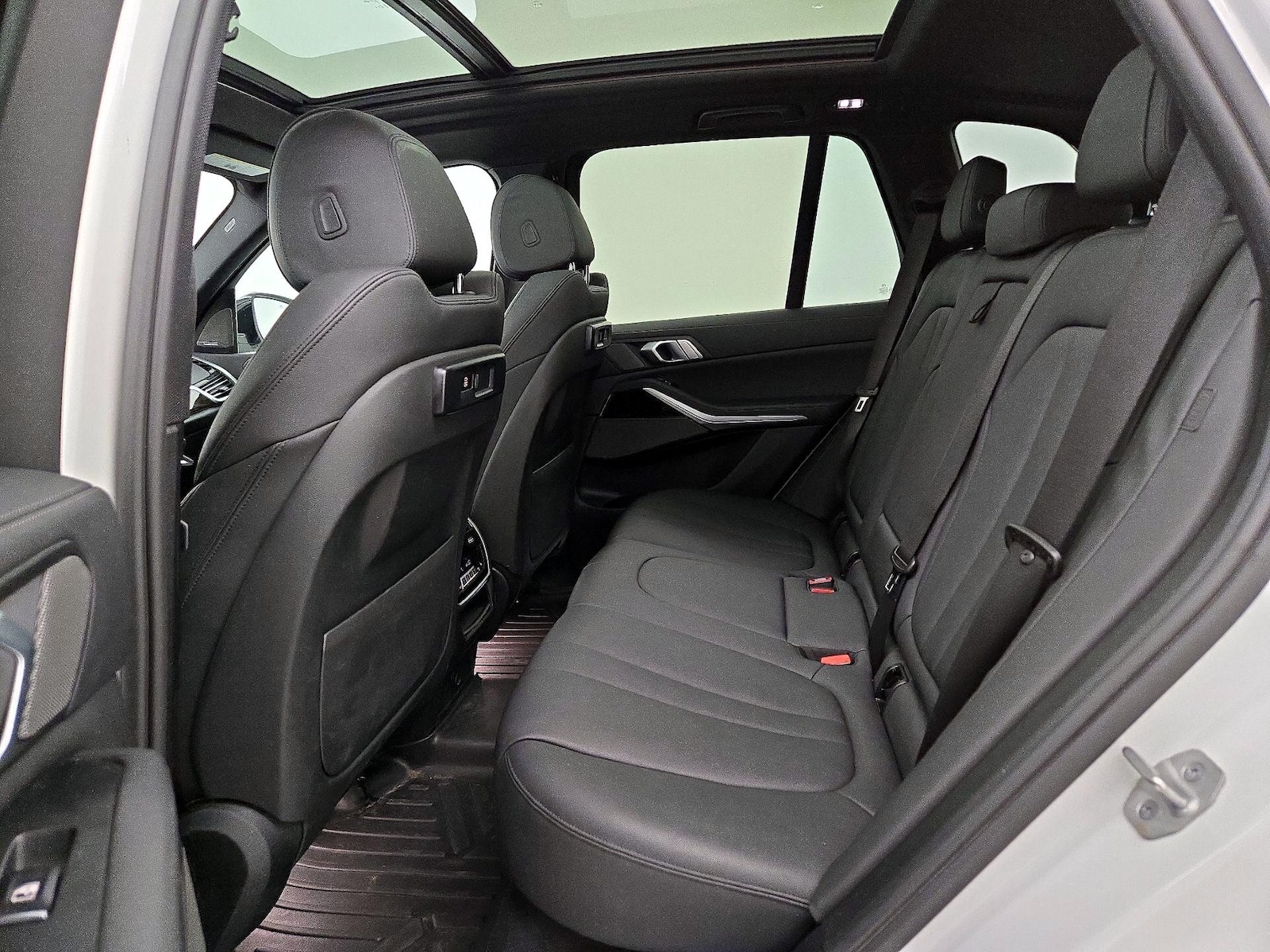 2021 BMW X5 40i - Photo 22