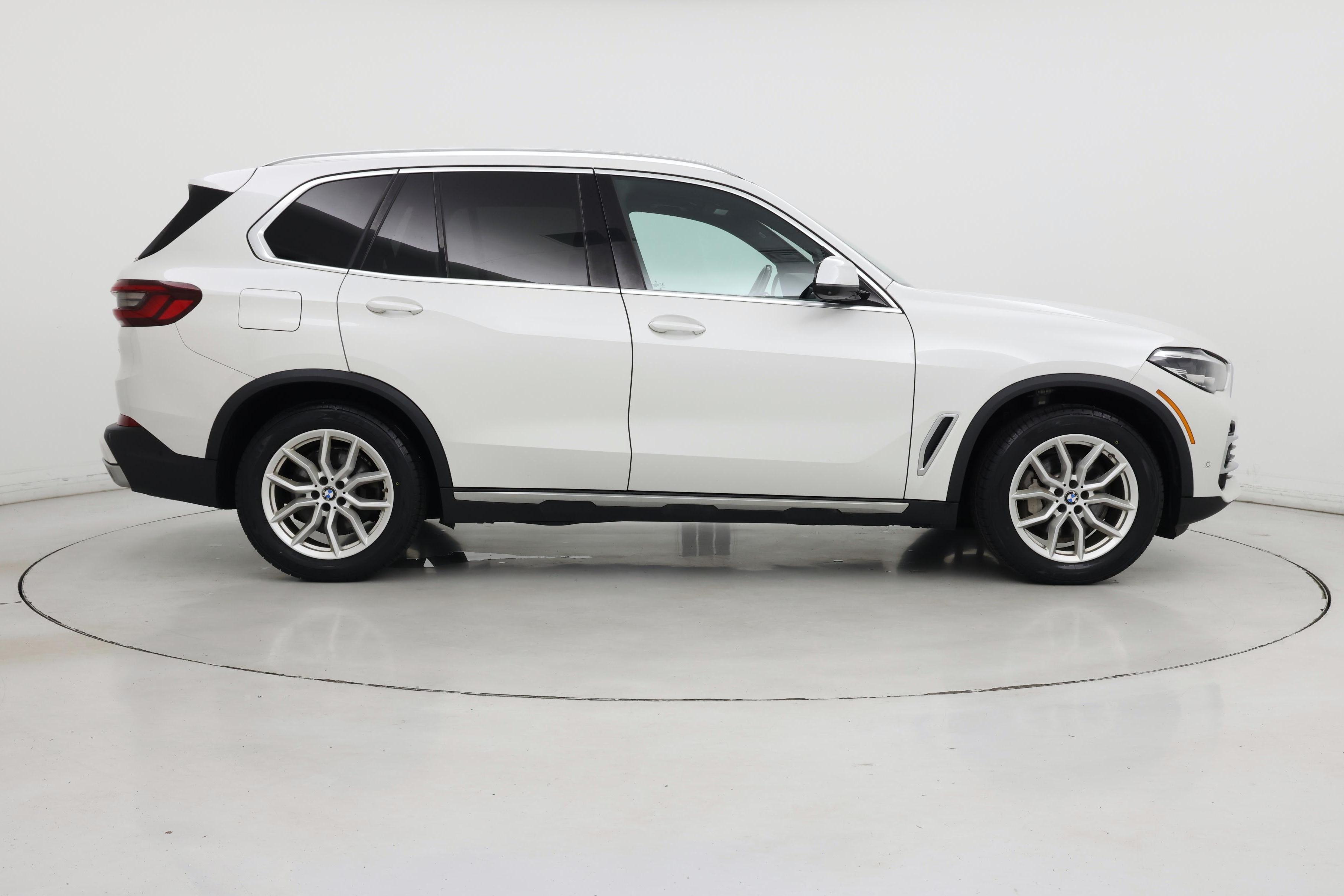 Thumbnail: 2021 BMW X5 - 7