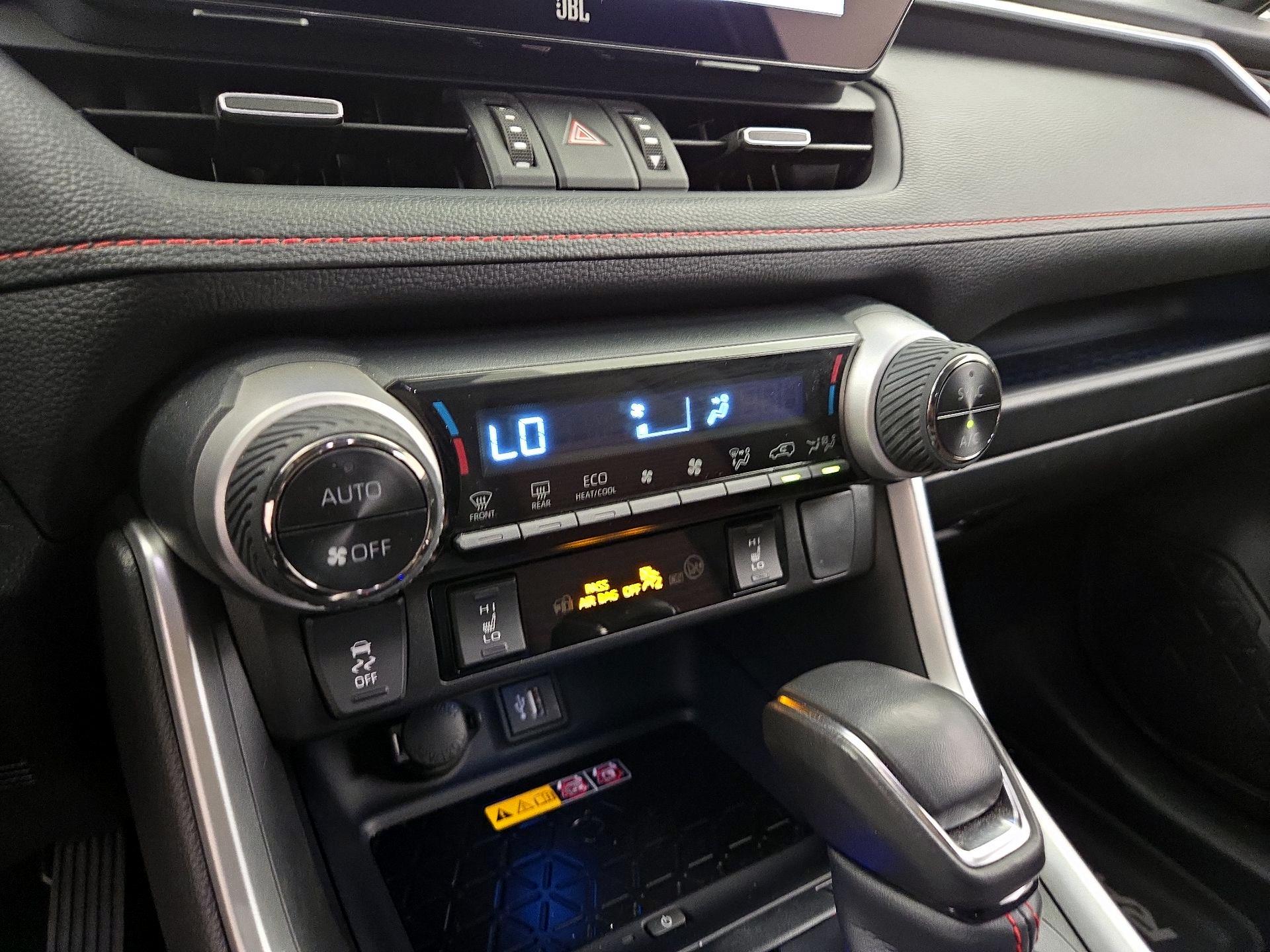 Thumbnail: 2024 Toyota RAV4 - 16