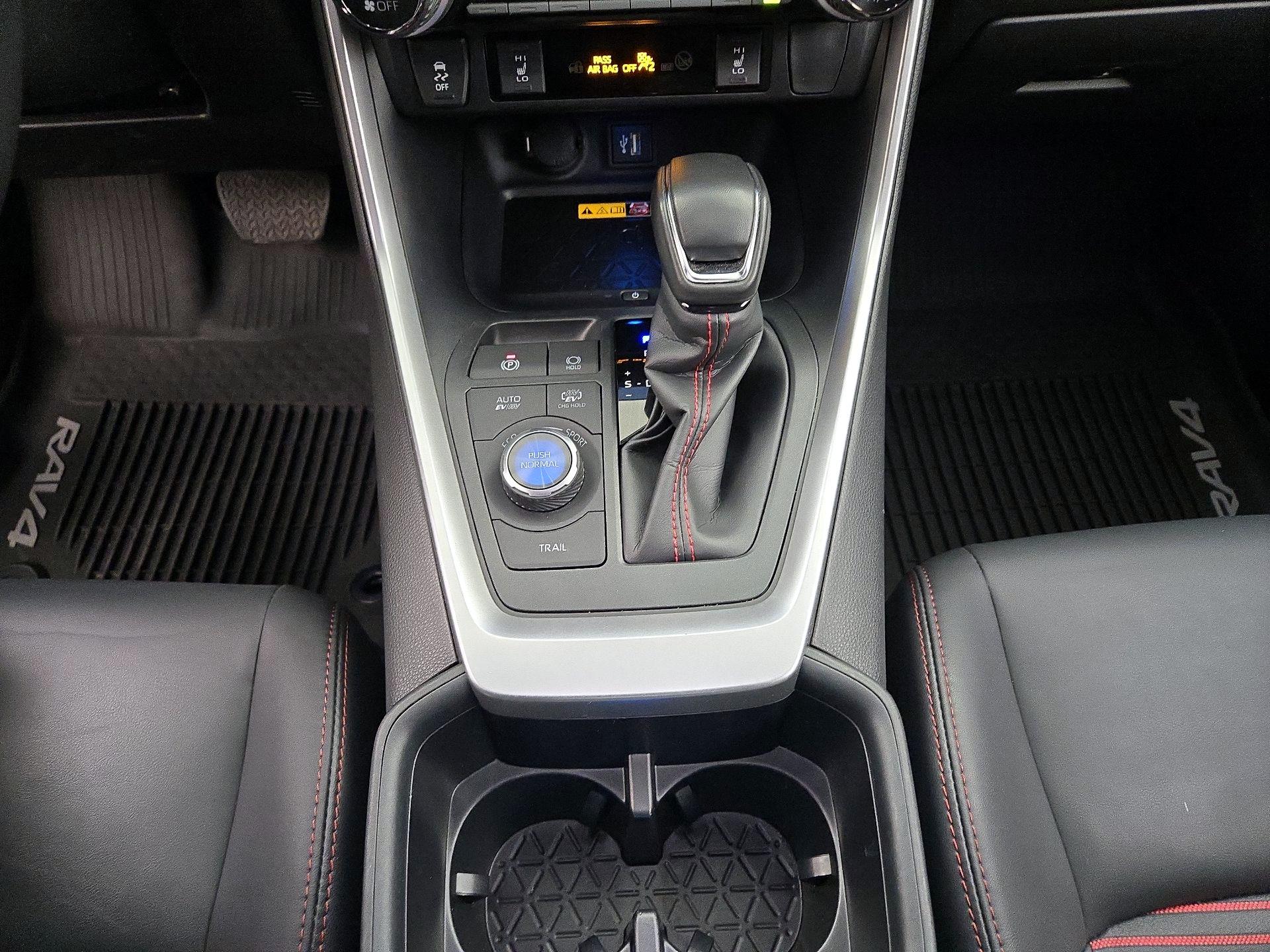 Thumbnail: 2024 Toyota RAV4 - 17