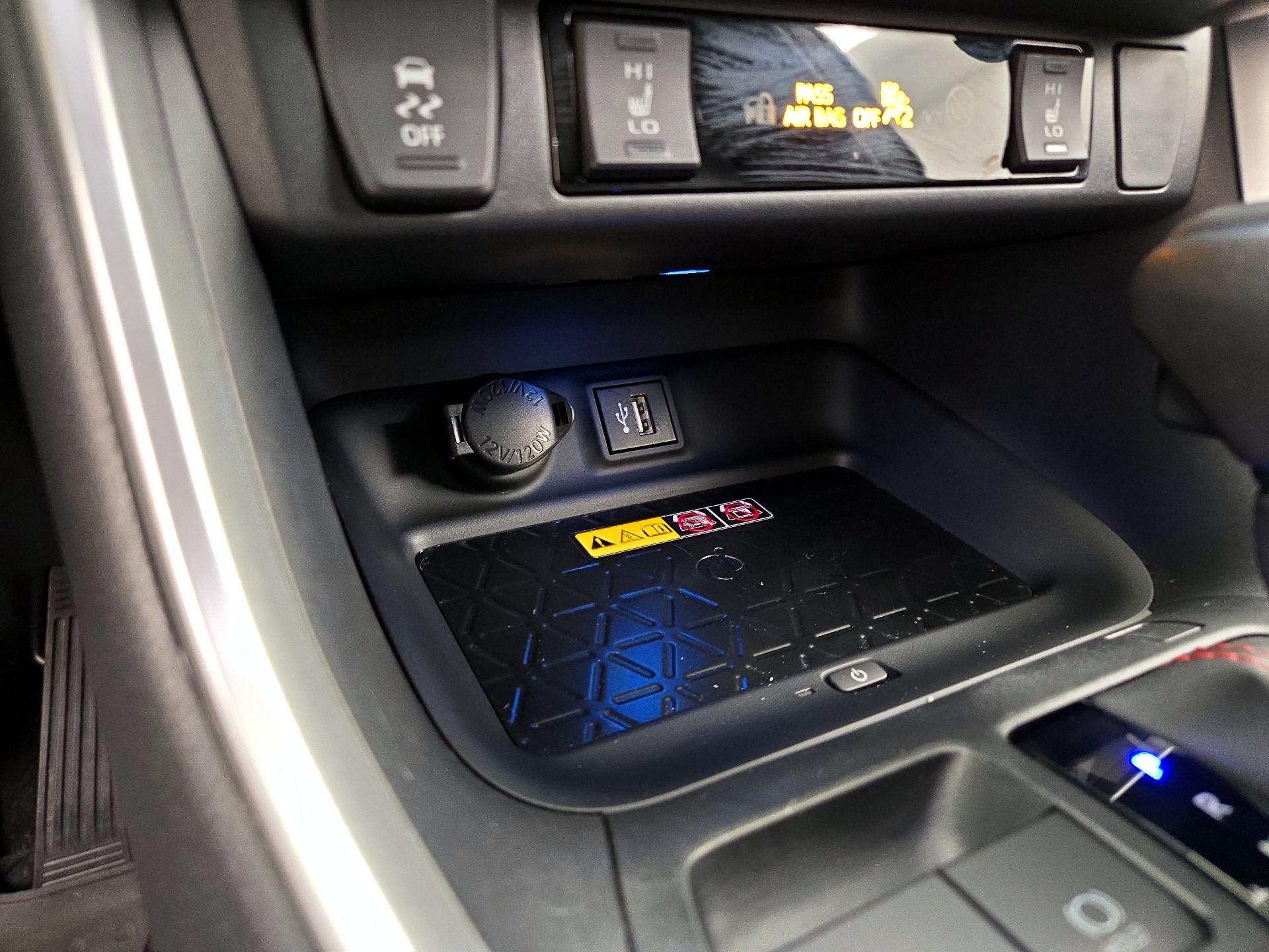 Thumbnail: 2024 Toyota RAV4 - 18