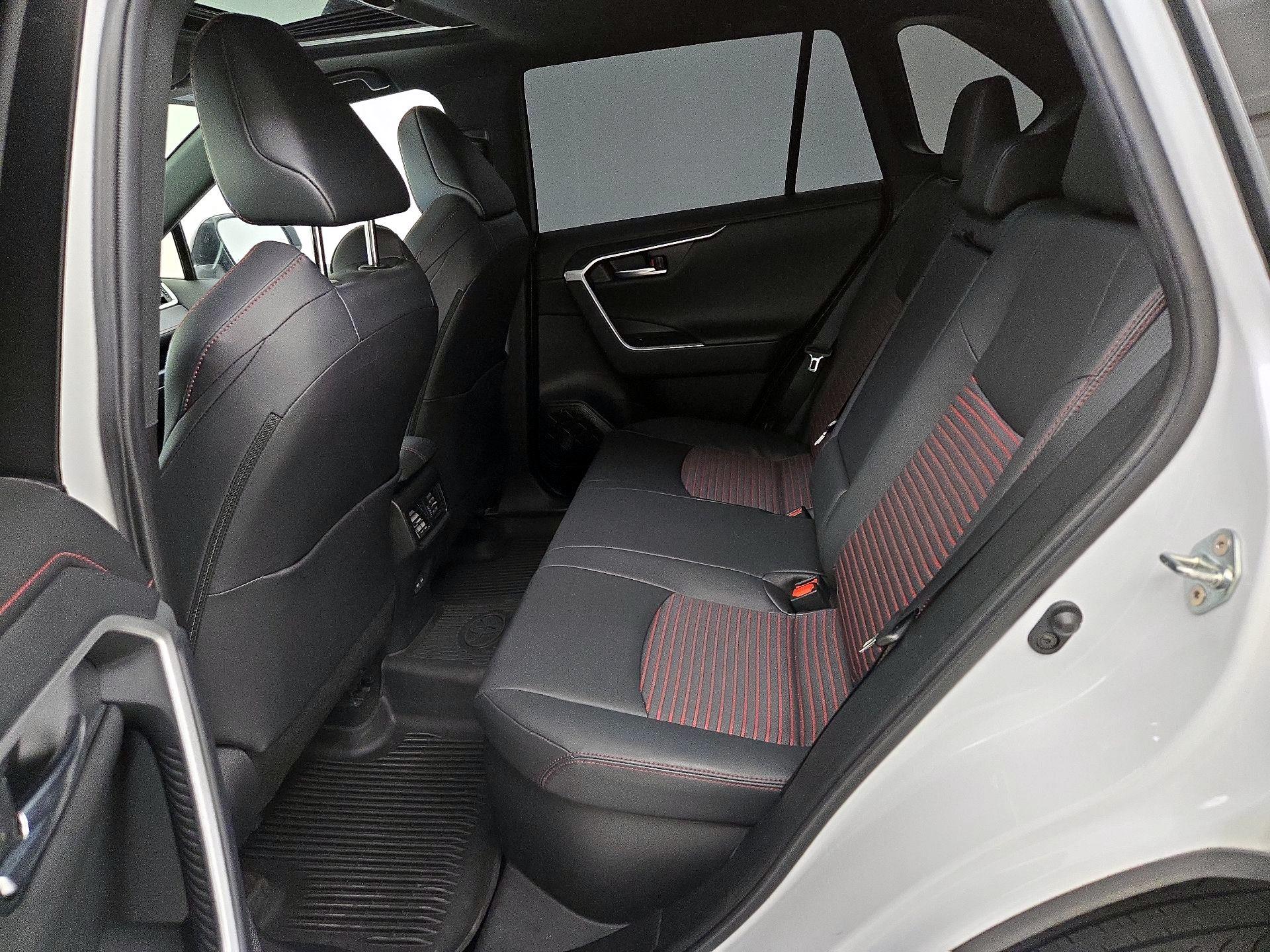 Thumbnail: 2024 Toyota RAV4 - 20