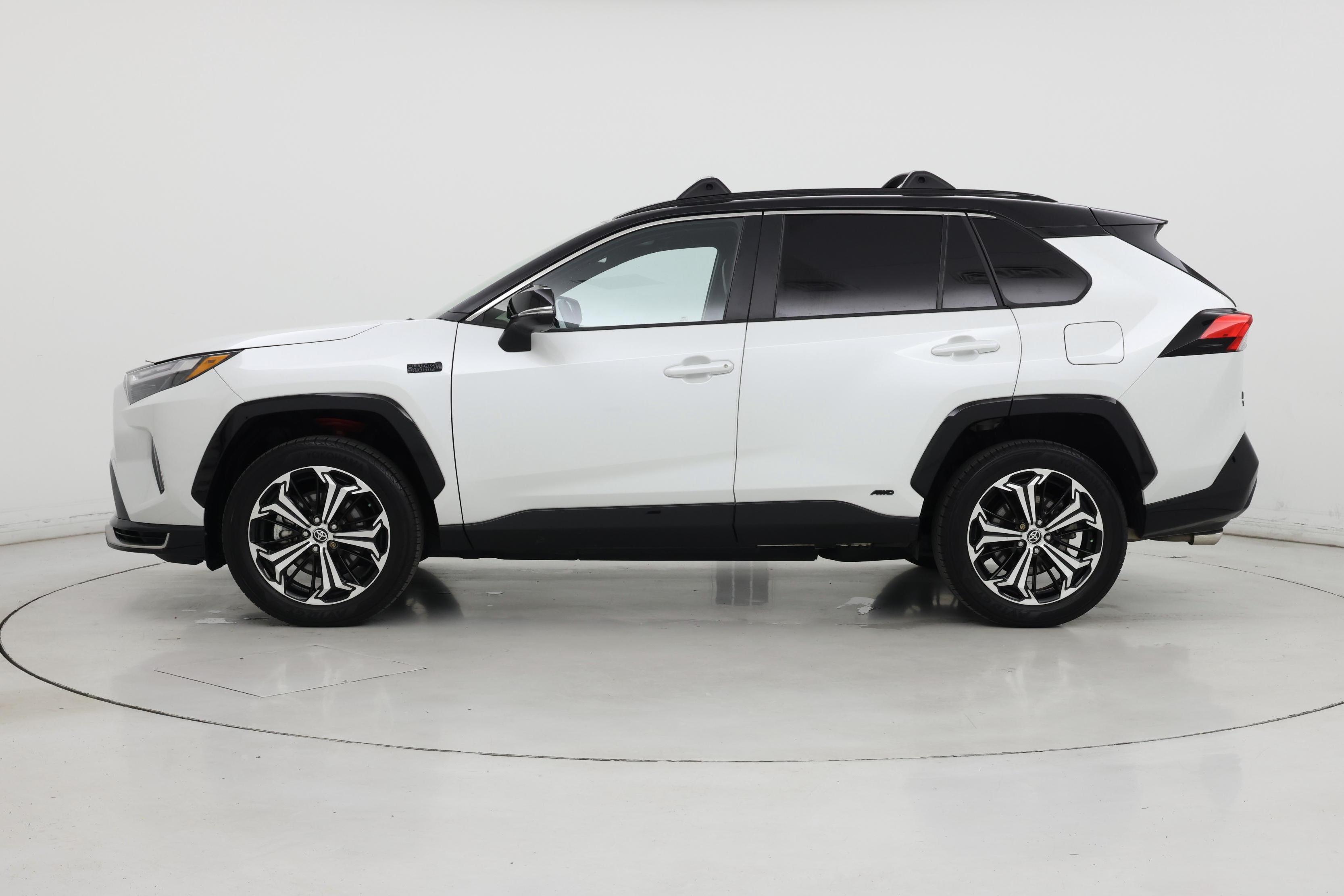 Thumbnail: 2024 Toyota RAV4 - 3