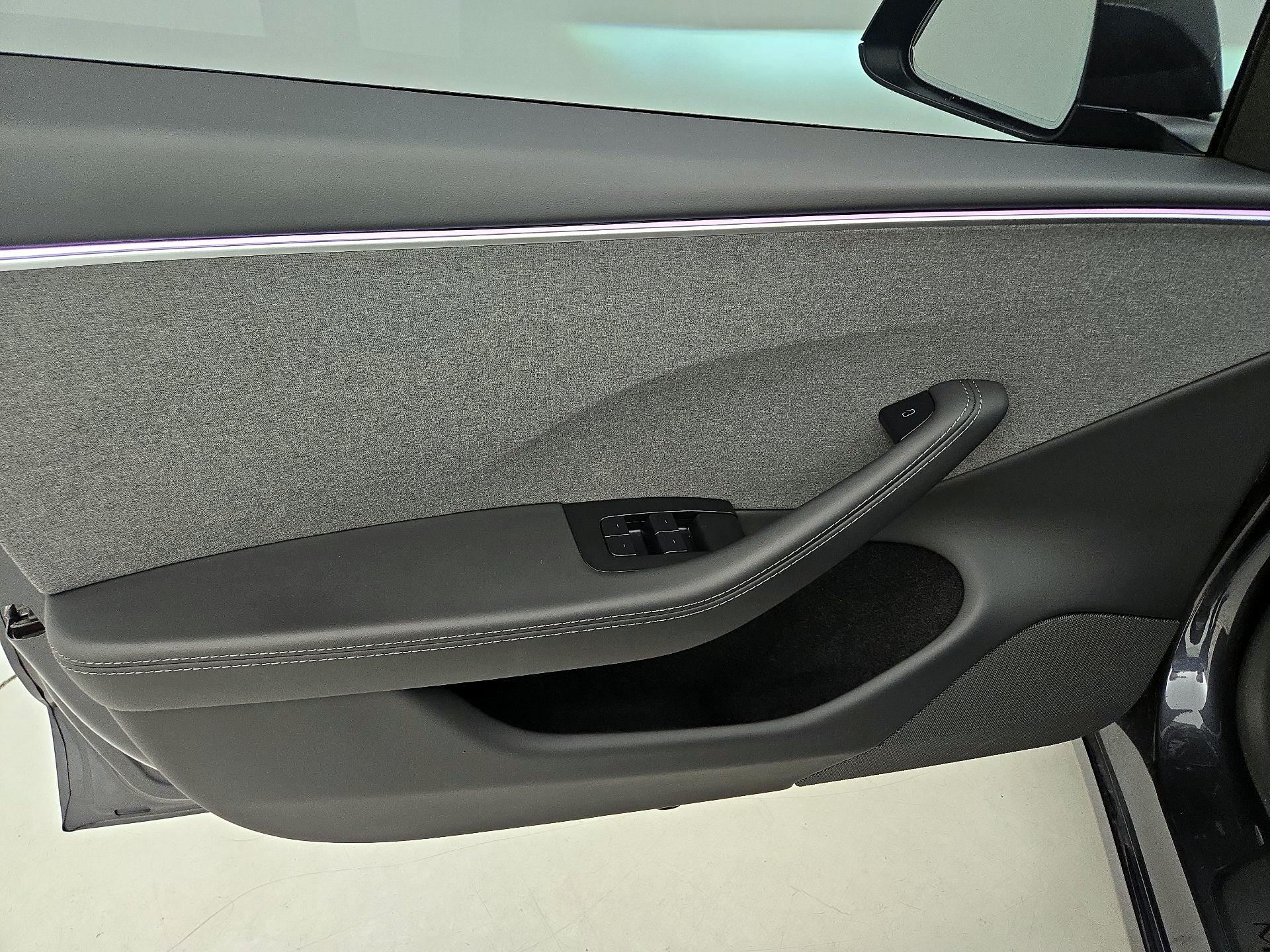 Thumbnail: 2024 Tesla Model 3 - 12