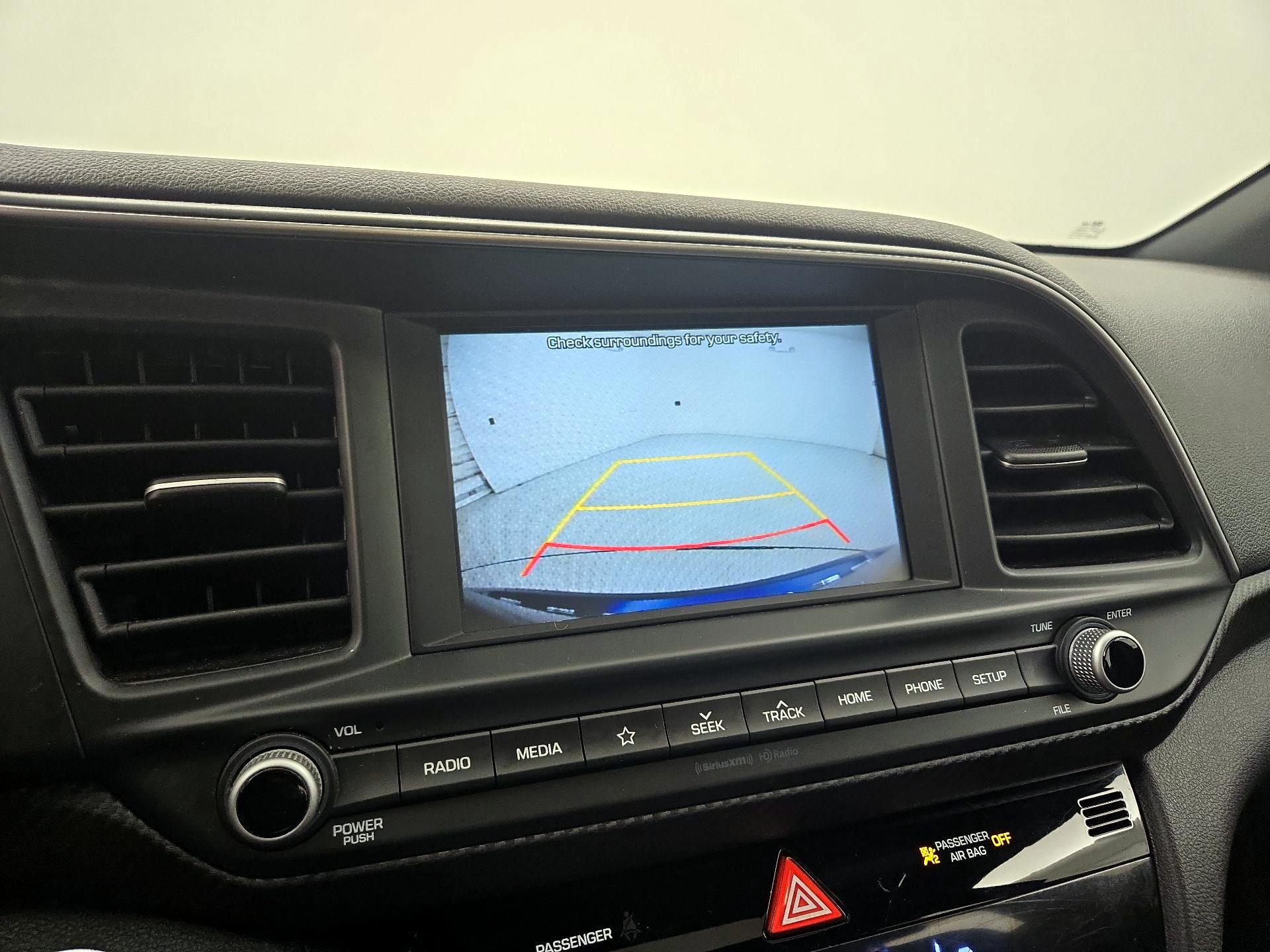 Thumbnail: 2020 Hyundai Elantra - 14