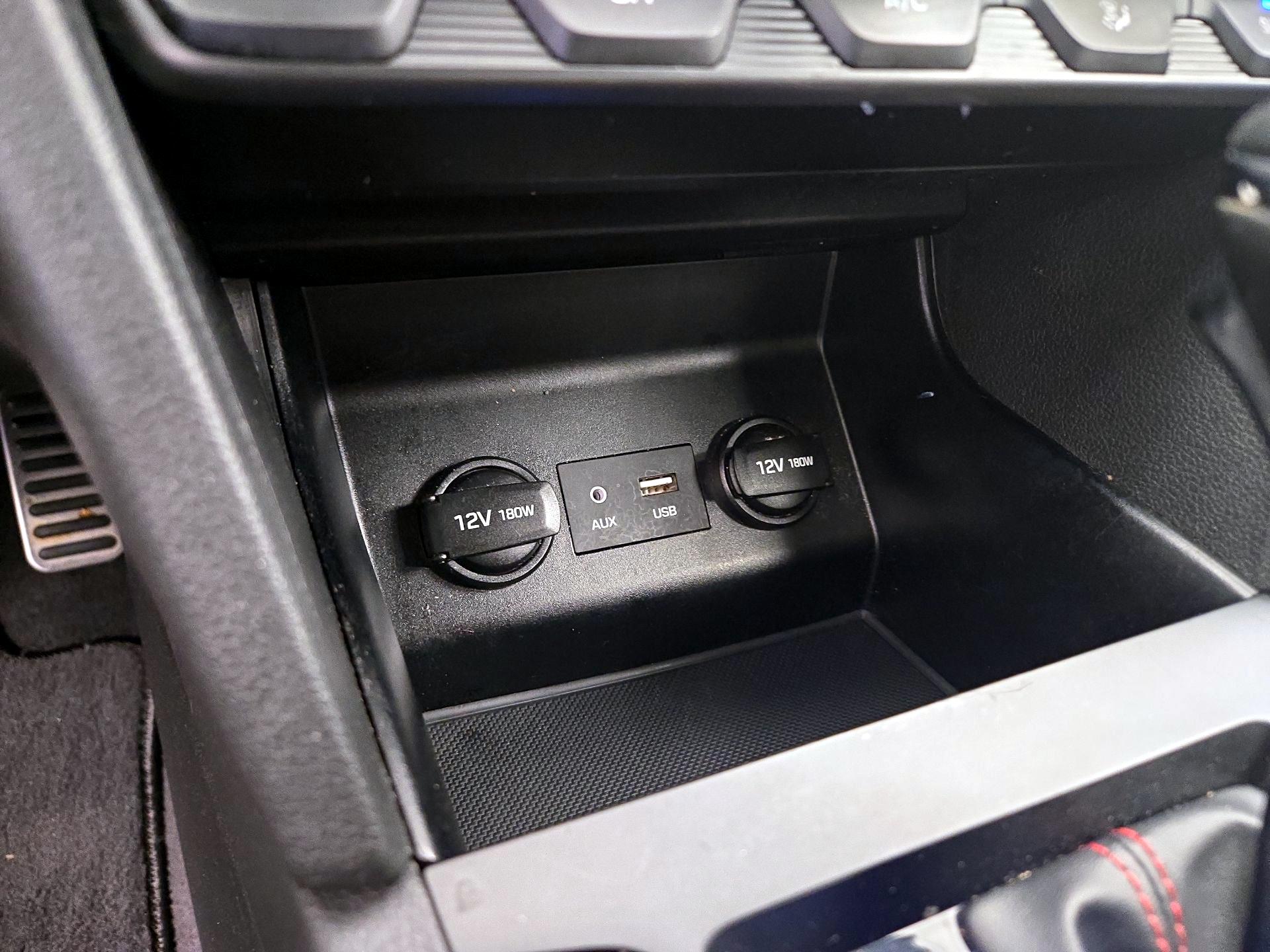 Thumbnail: 2020 Hyundai Elantra - 18