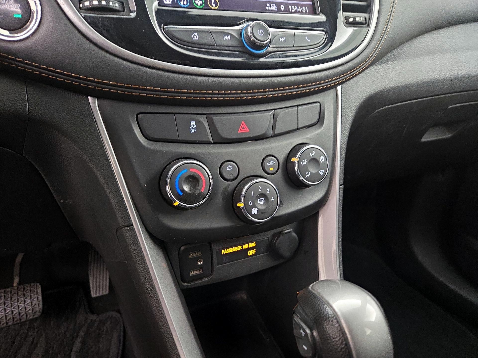 Thumbnail: 2022 Chevrolet Trax - 16