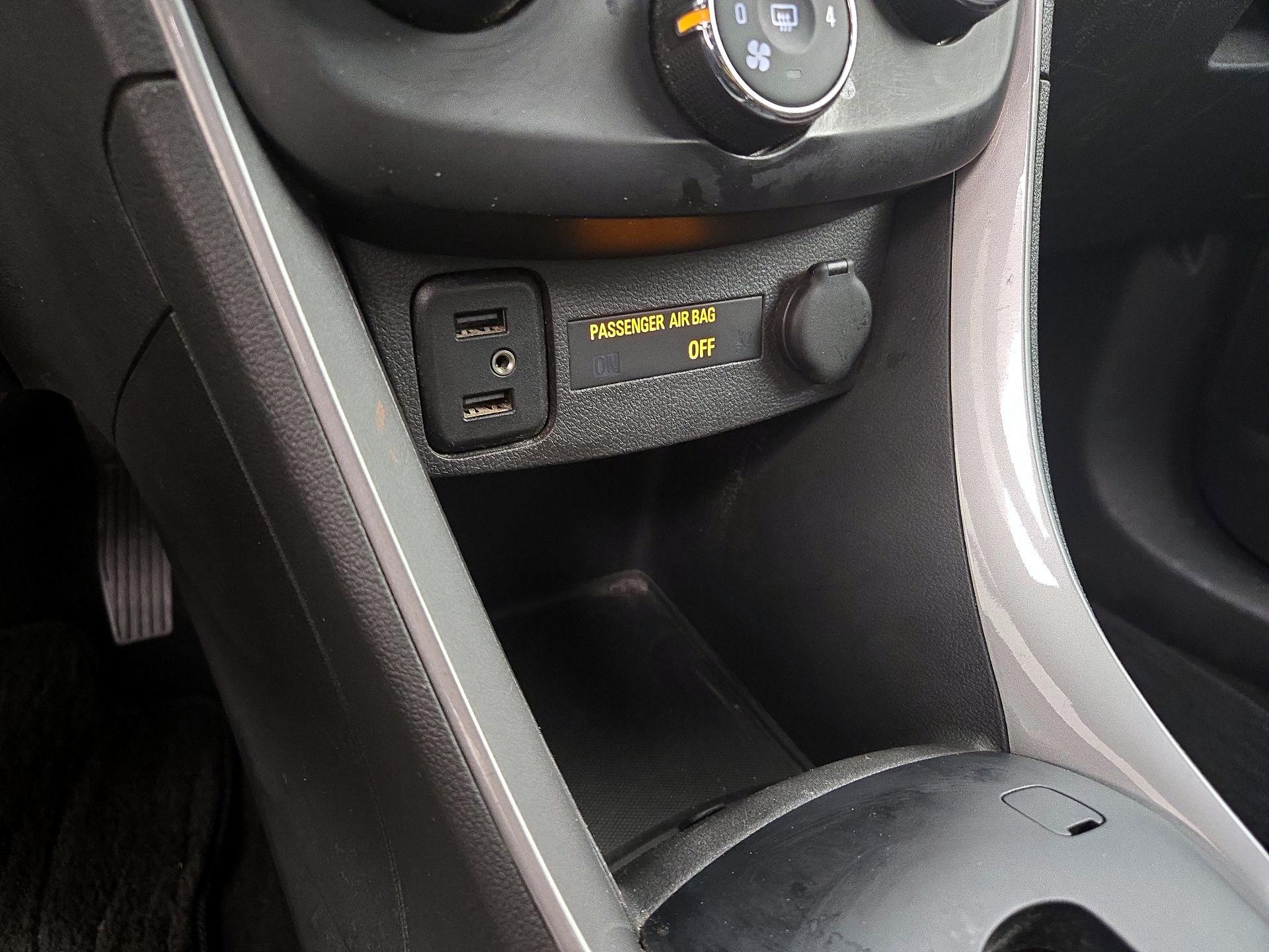 Thumbnail: 2022 Chevrolet Trax - 18