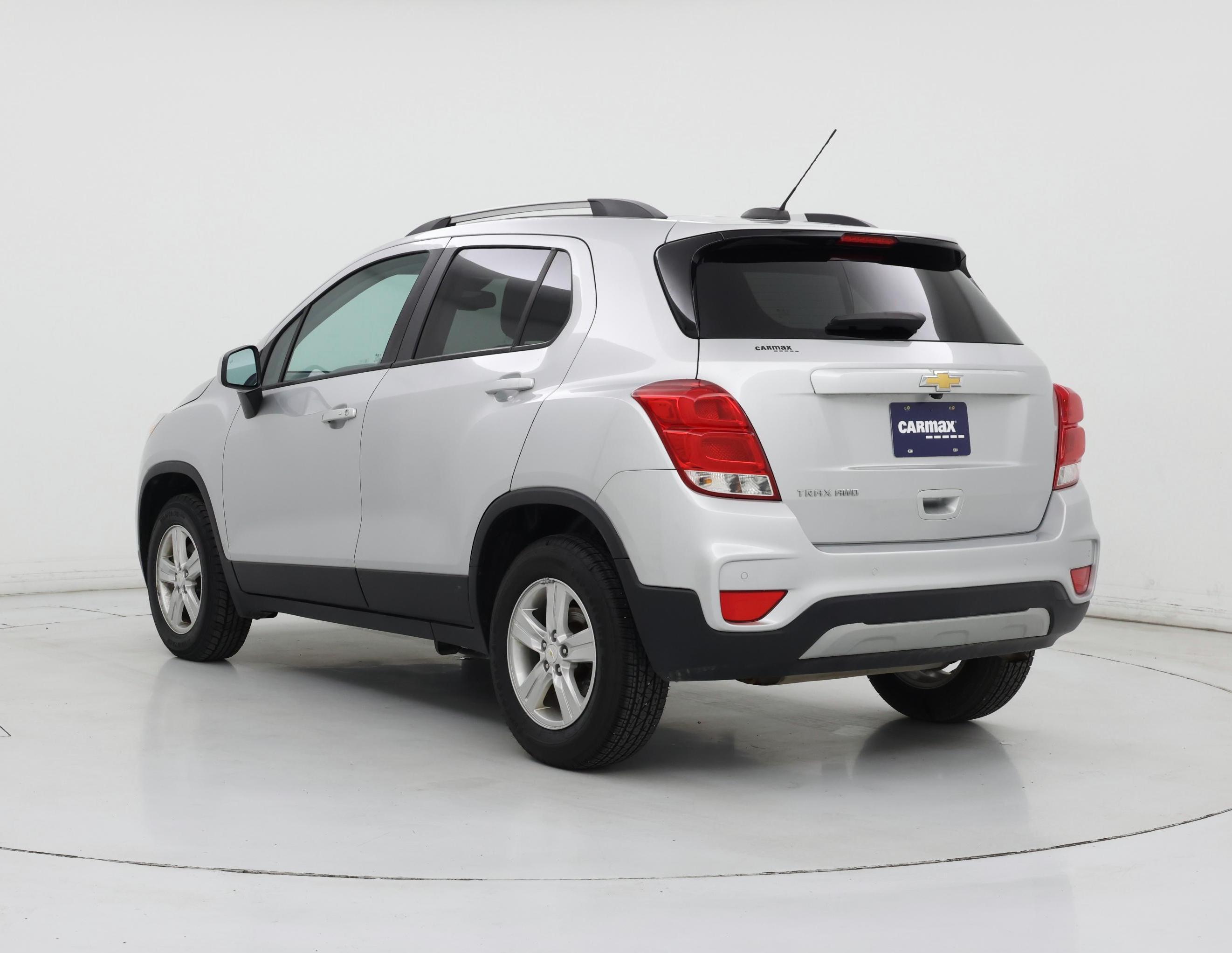 Thumbnail: 2022 Chevrolet Trax - 2