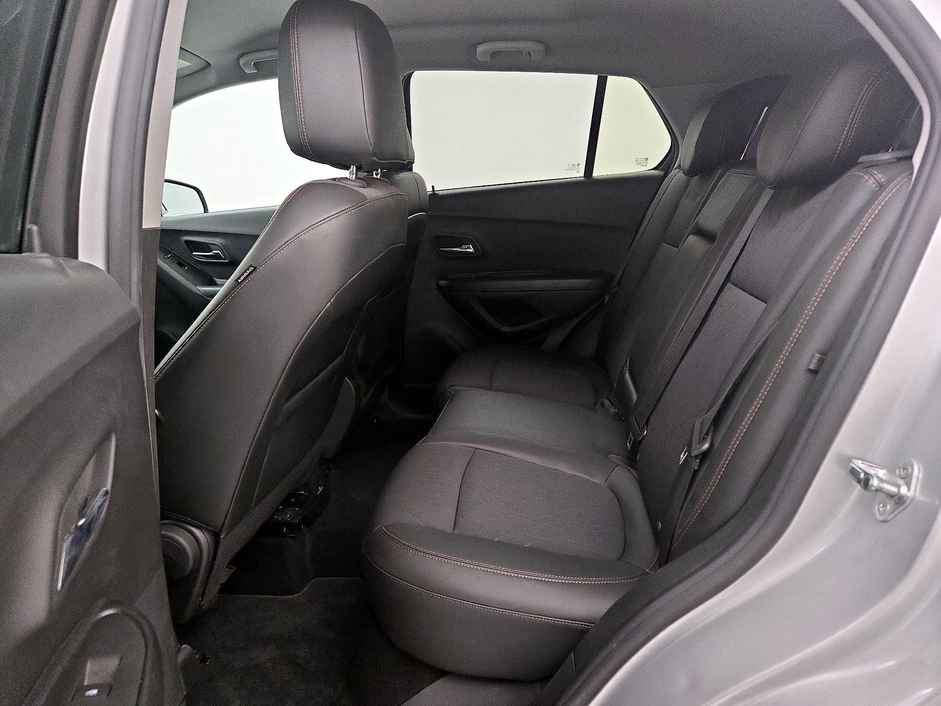 Thumbnail: 2022 Chevrolet Trax - 19