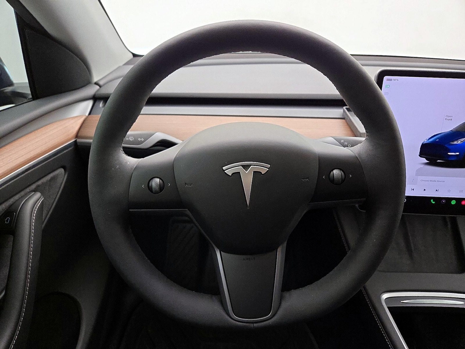 2023 Tesla Model Y Long Range - Photo 11