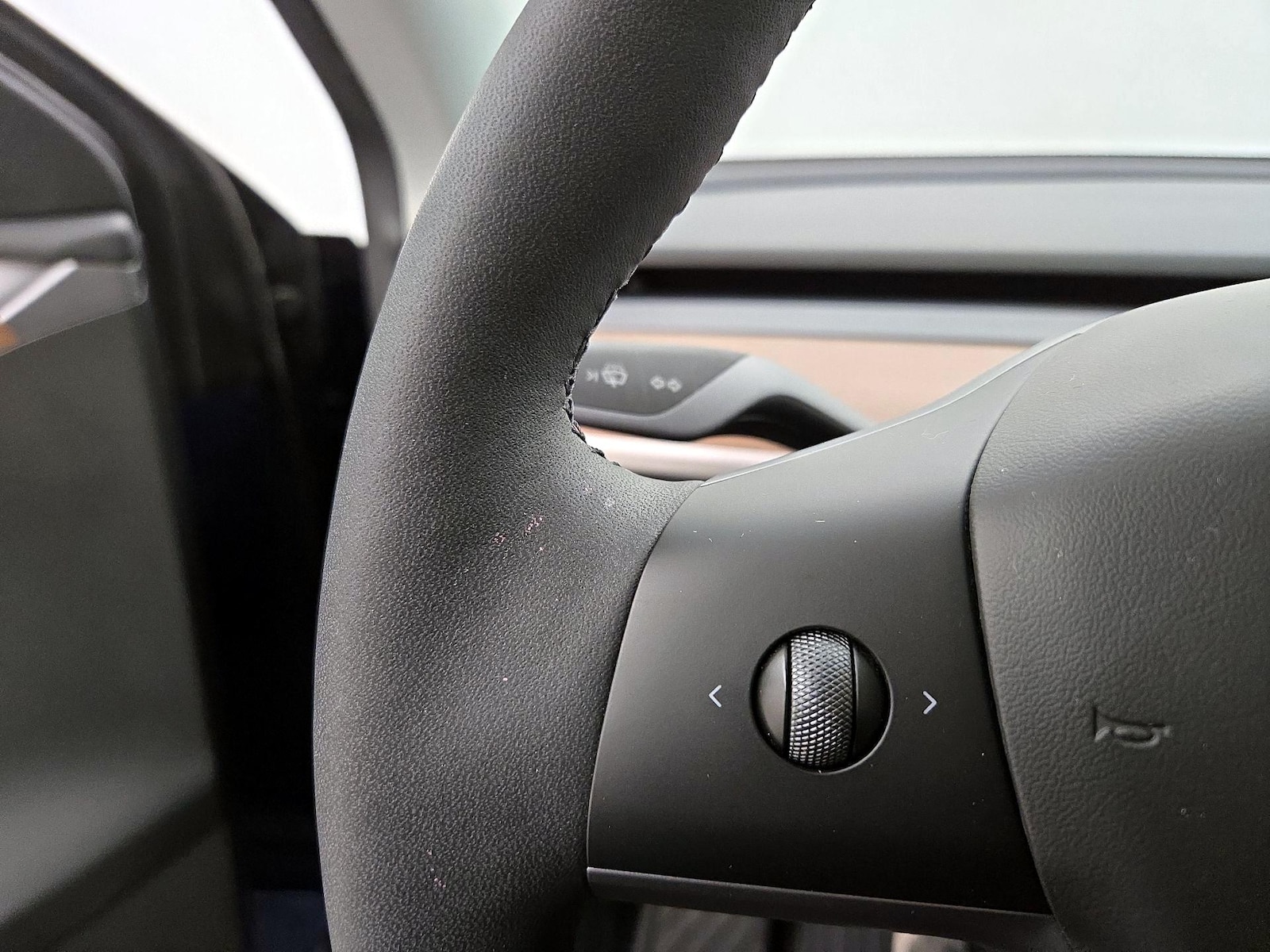 2023 Tesla Model Y Long Range - Photo 14