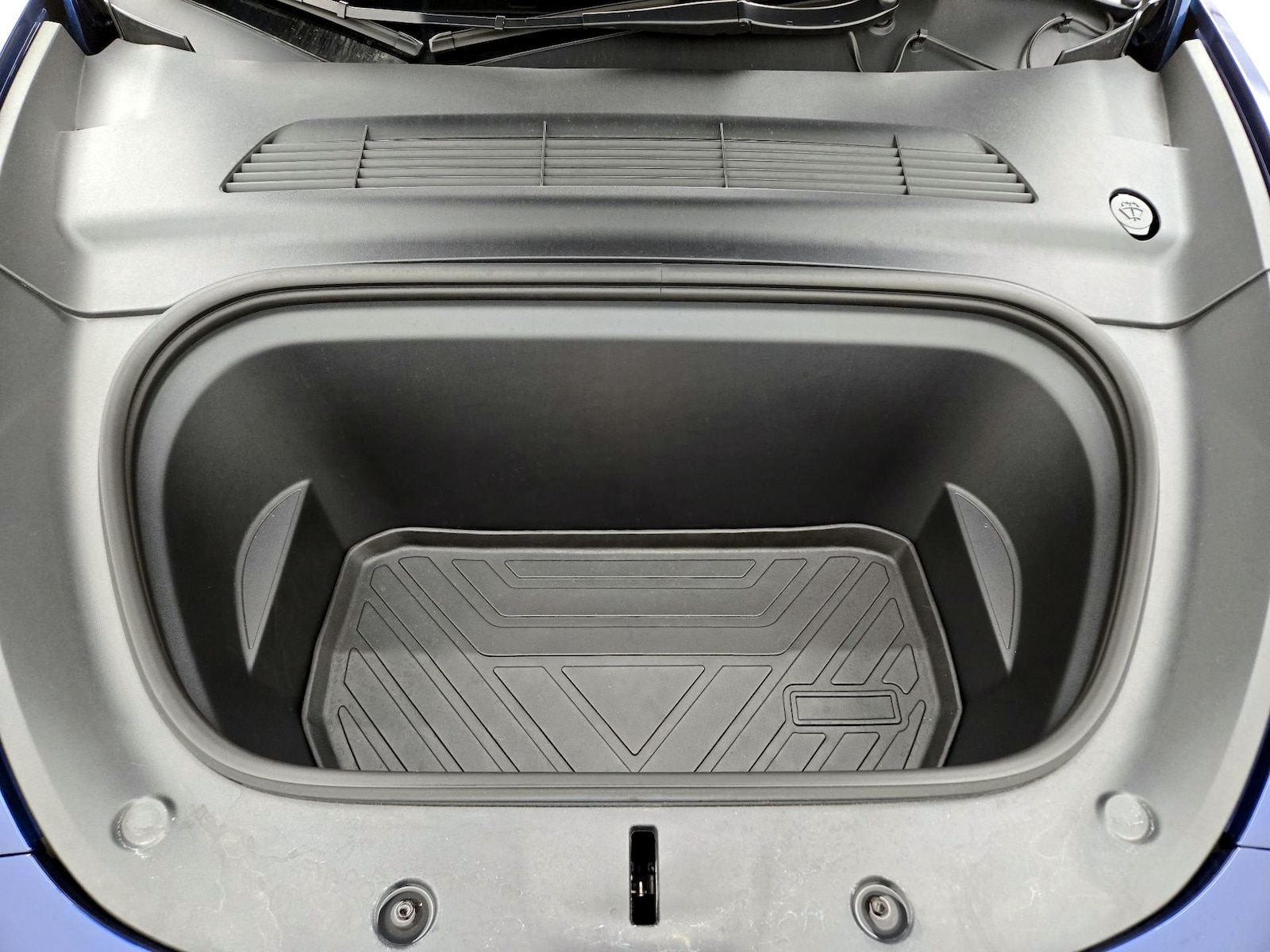 2023 Tesla Model Y Long Range - Photo 24