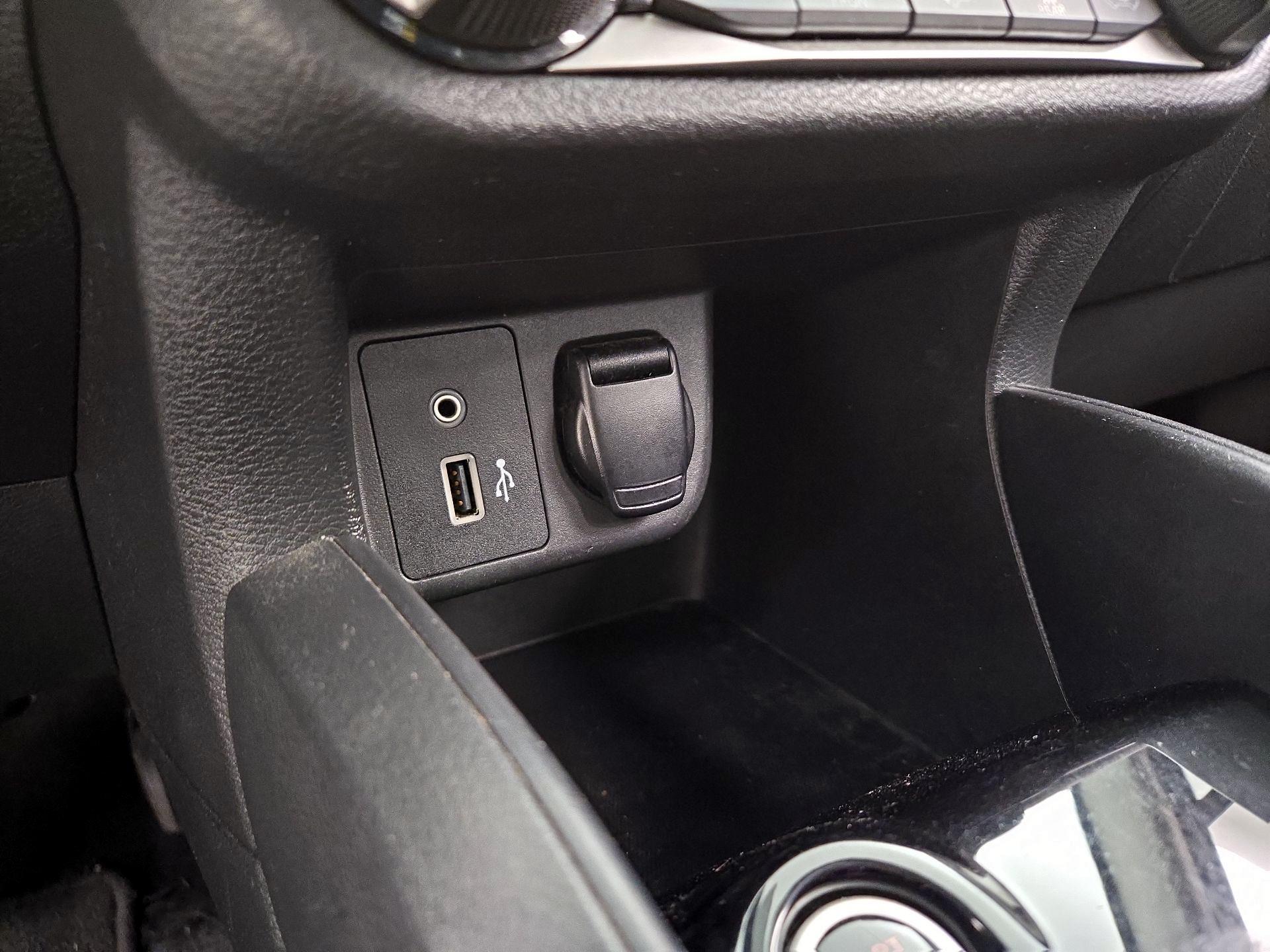 Thumbnail: 2020 Nissan Versa - 18