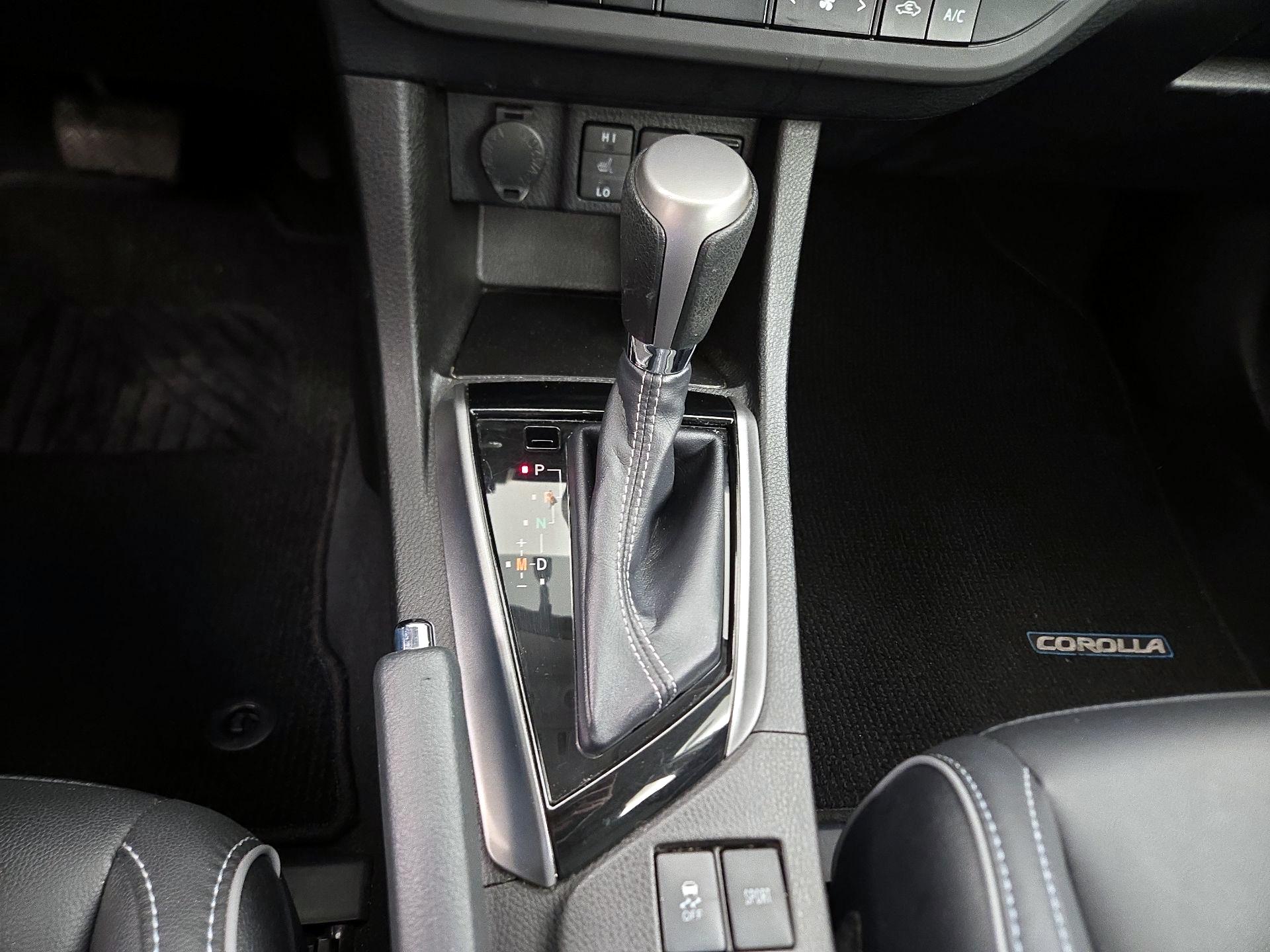 Thumbnail: 2014 Toyota Corolla - 18