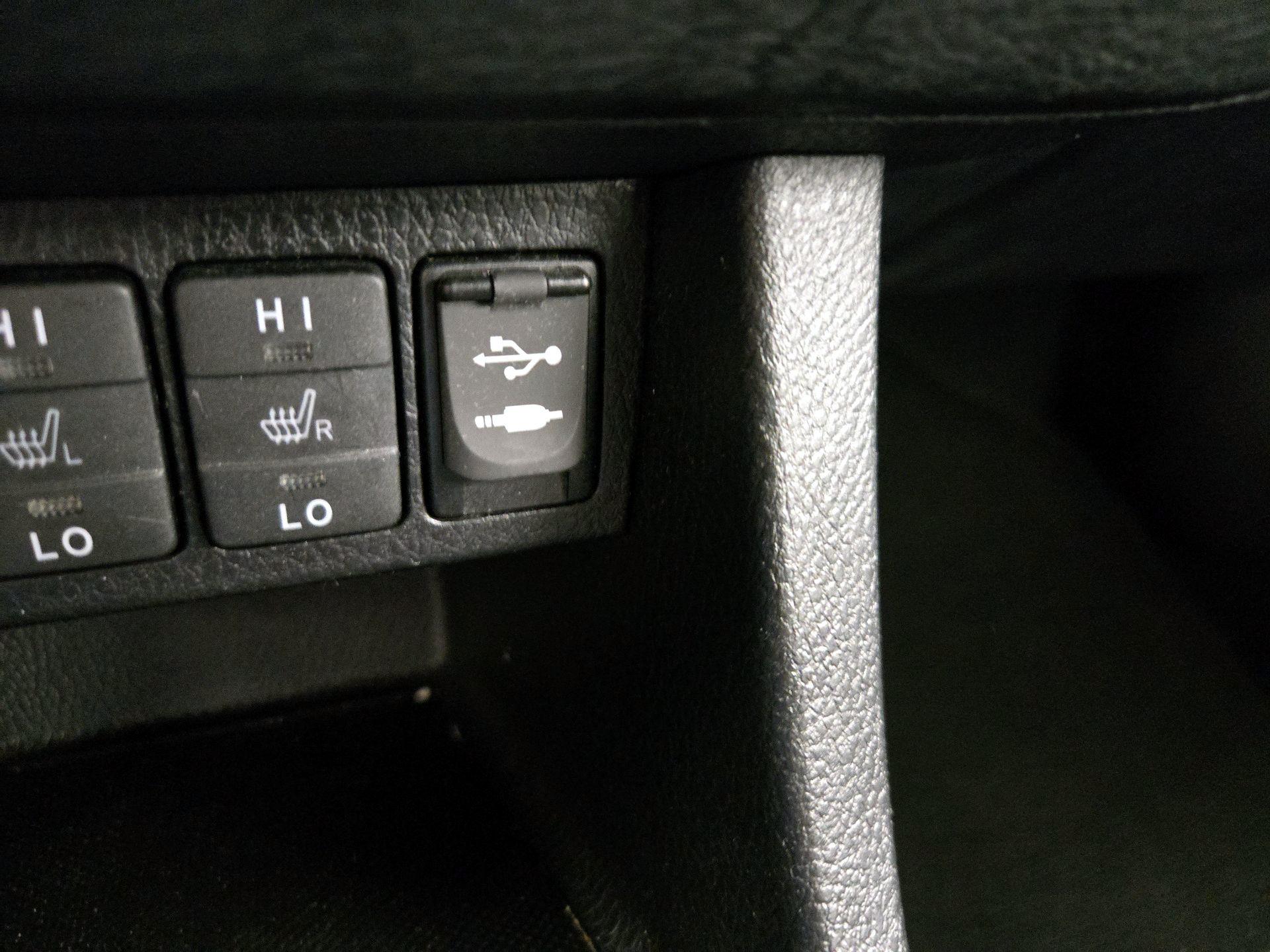 Thumbnail: 2014 Toyota Corolla - 19