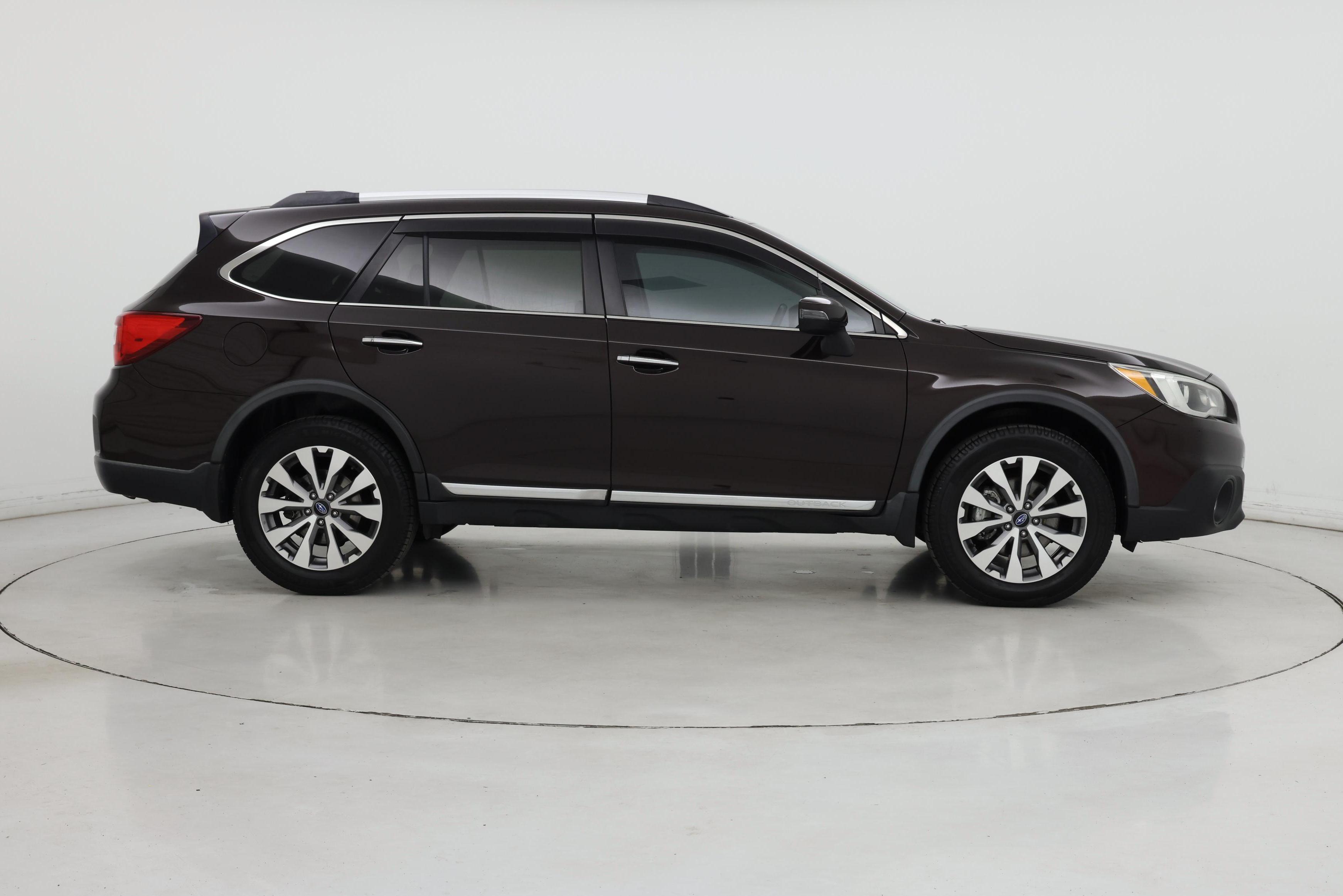 Thumbnail: 2017 Subaru Outback - 7