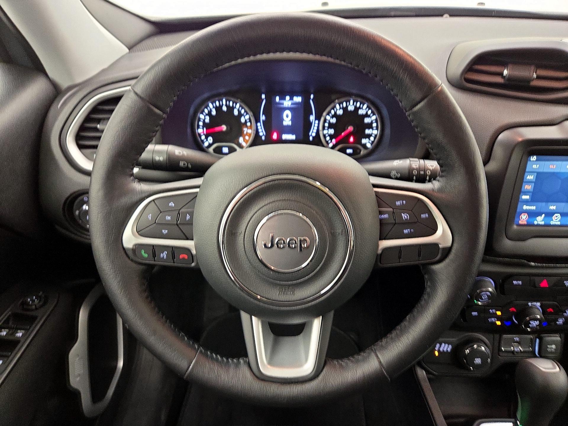 Thumbnail: 2018 Jeep Renegade - 10