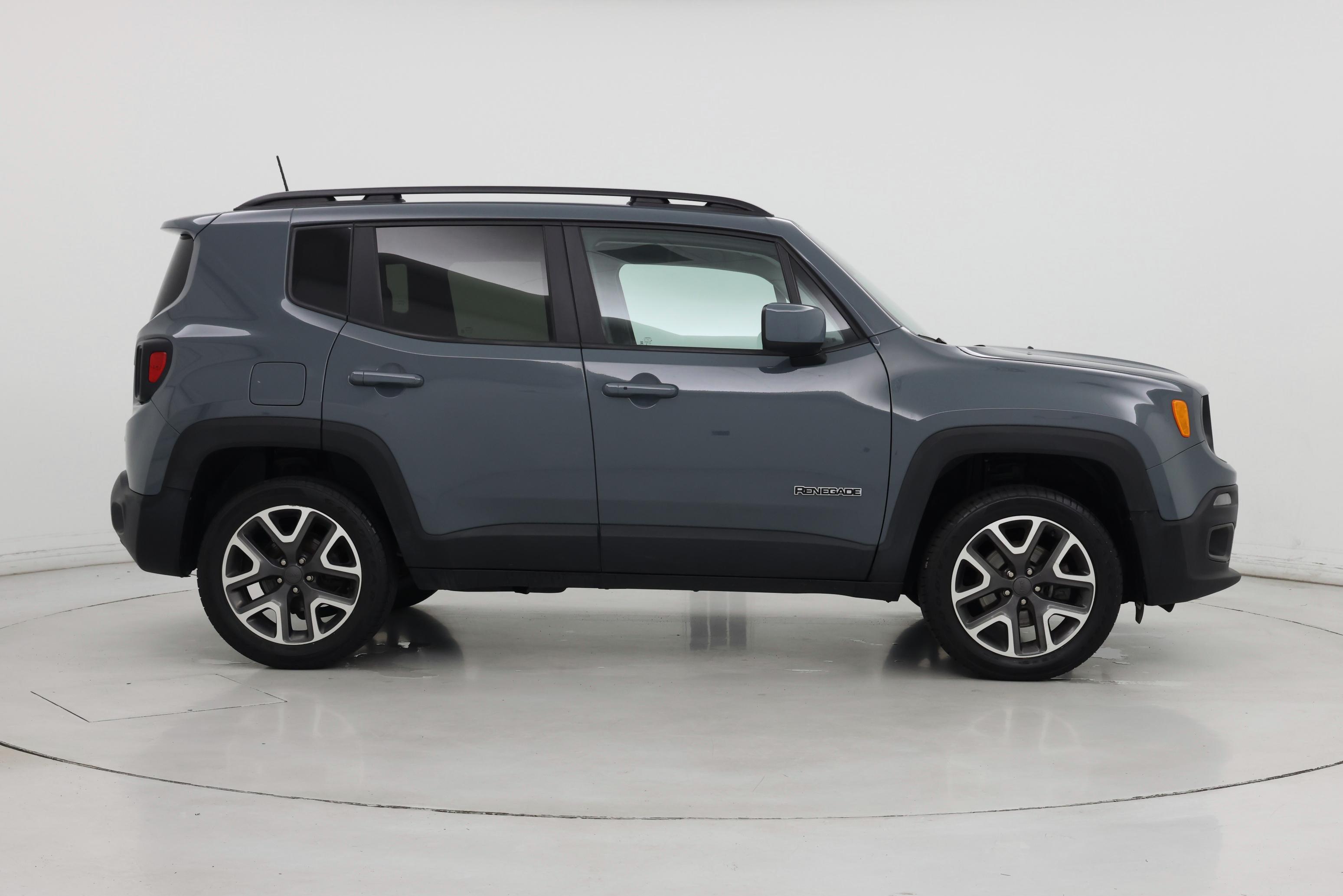 Thumbnail: 2018 Jeep Renegade - 7