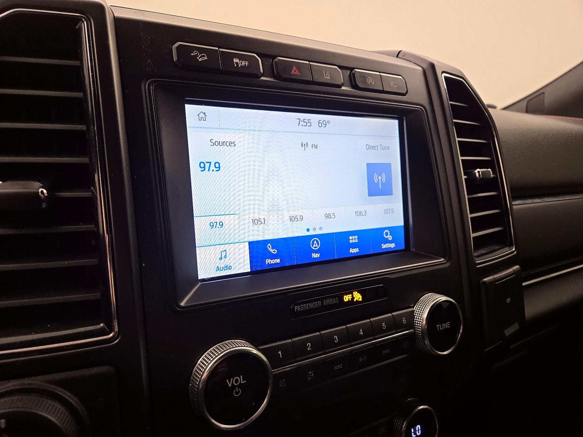 Thumbnail: 2021 Ford Expedition - 16