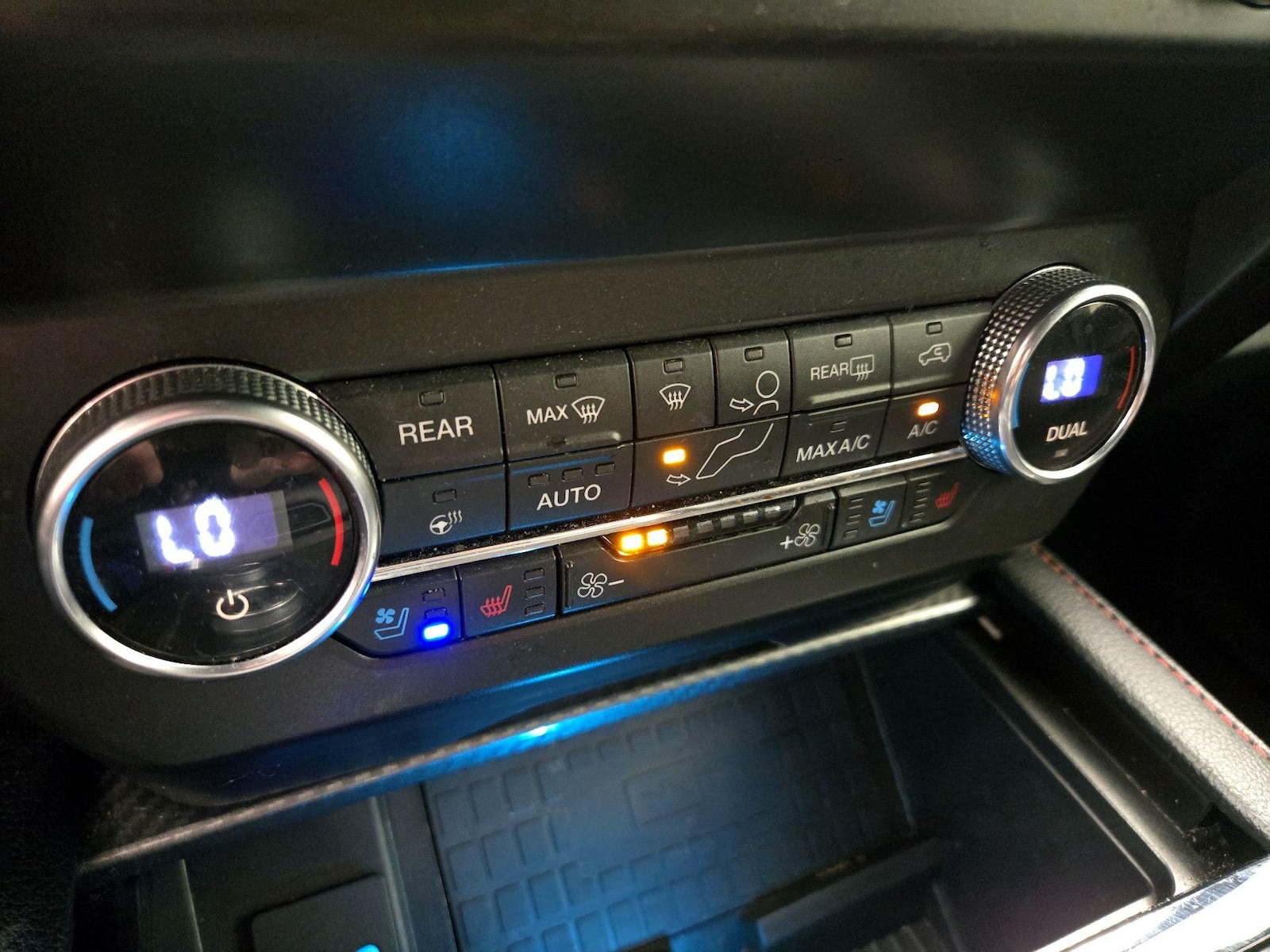 2021 Ford Expedition Limited - Photo 18