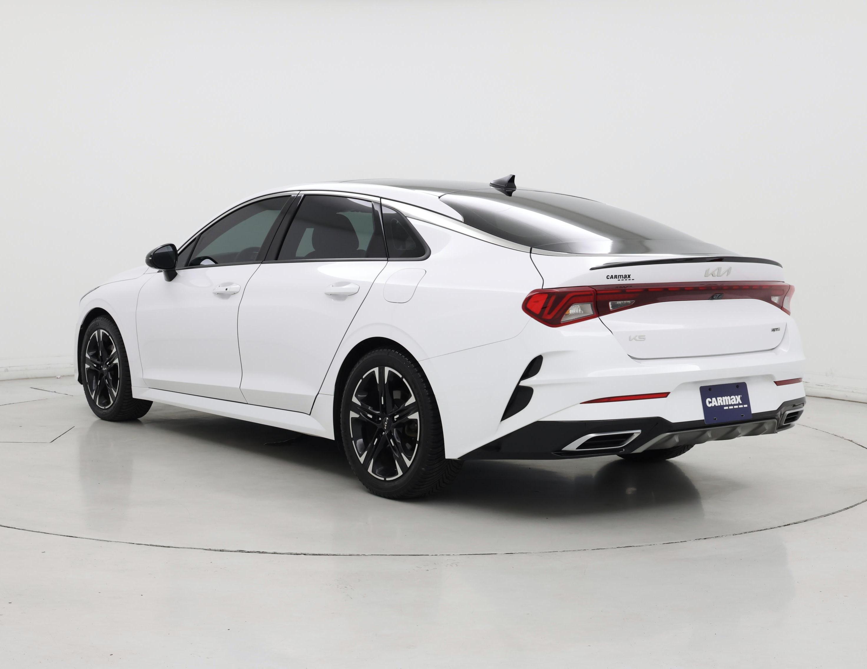 Thumbnail: 2023 Kia K5 - 2