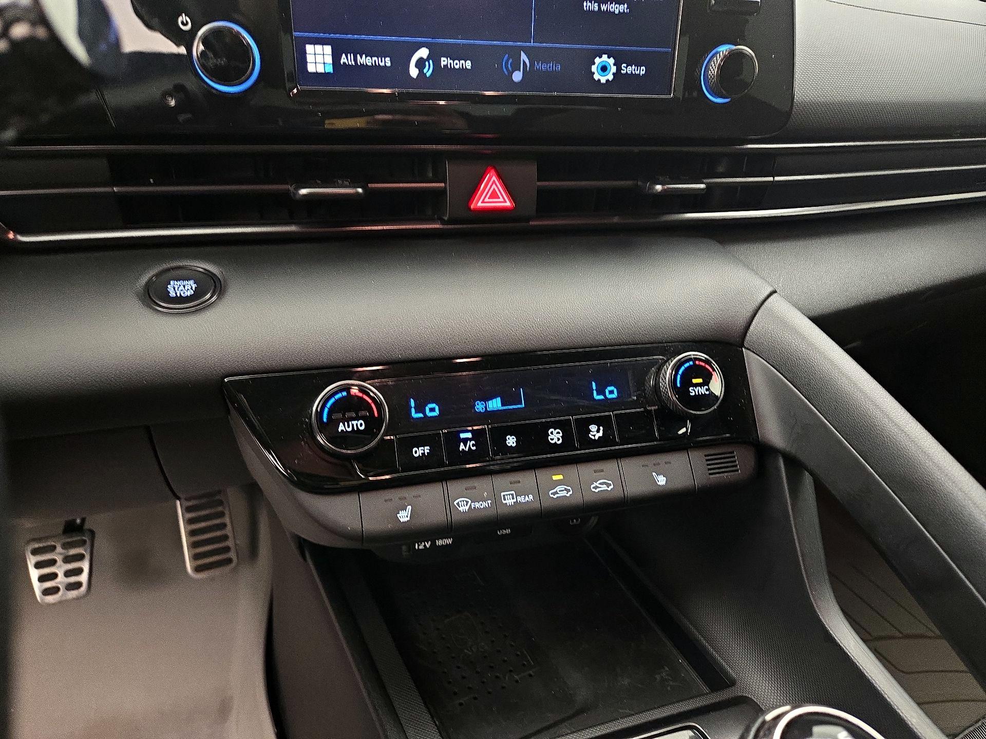 Thumbnail: 2022 Hyundai Elantra - 16