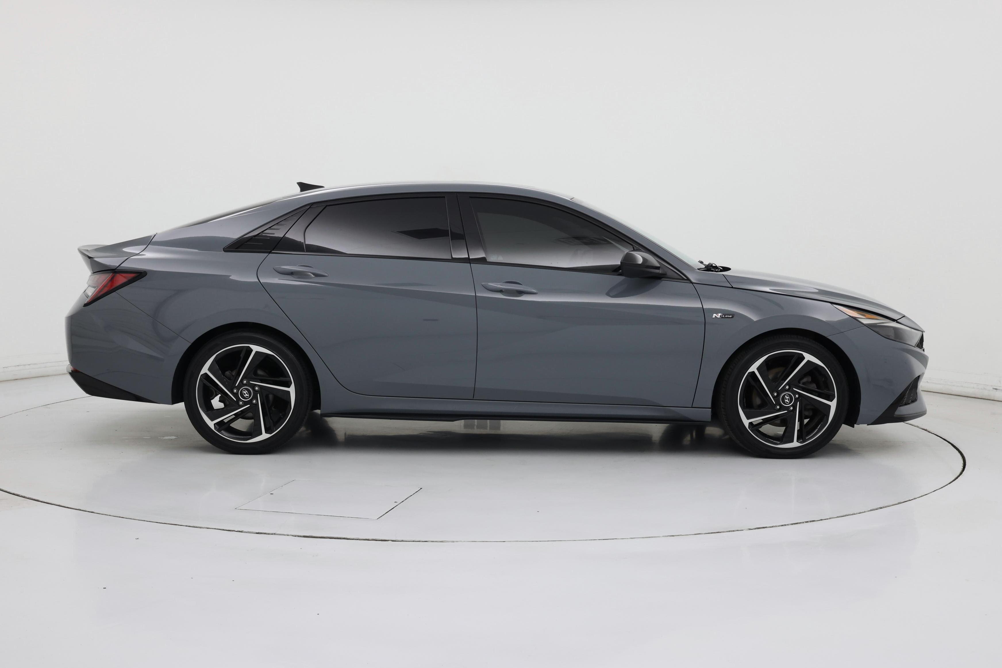 Thumbnail: 2022 Hyundai Elantra - 7