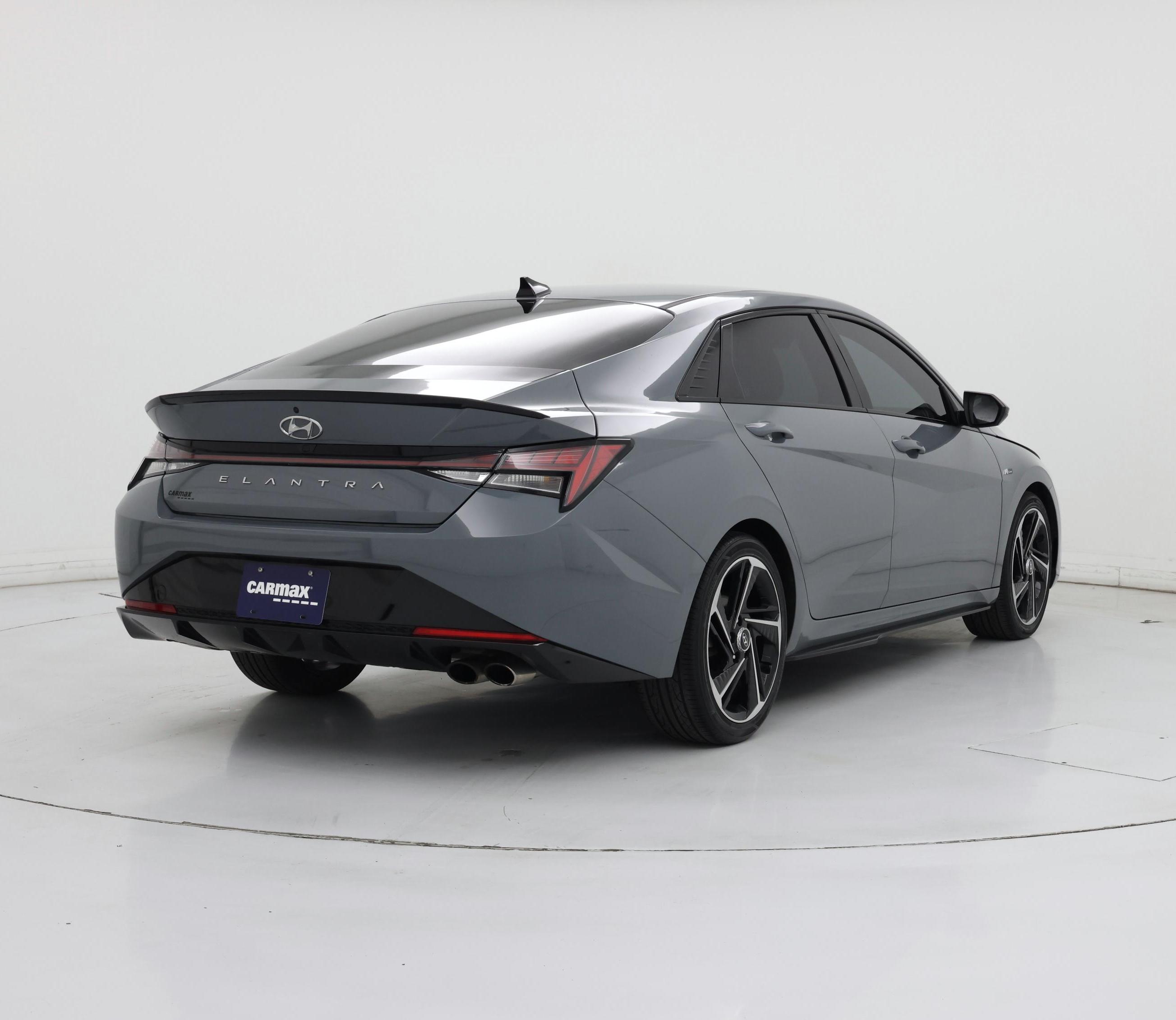 Thumbnail: 2022 Hyundai Elantra - 8