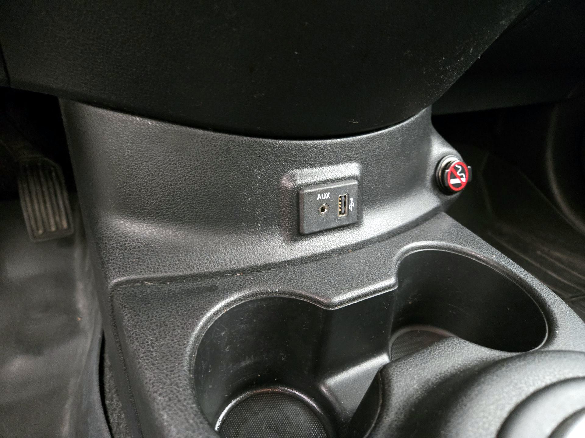 Thumbnail: 2018 Nissan Versa - 17