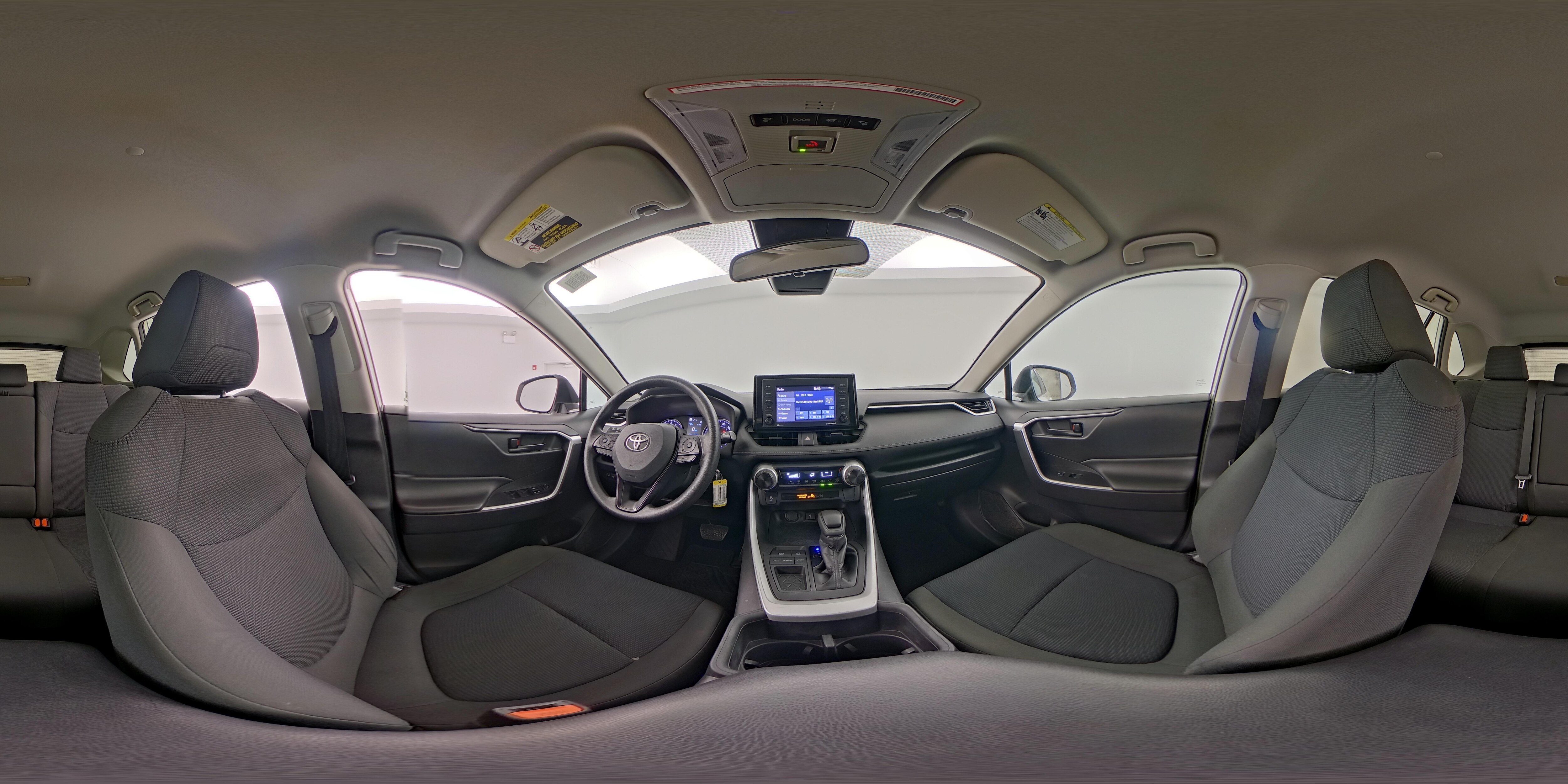 2022 Toyota RAV4 LE - Photo 22