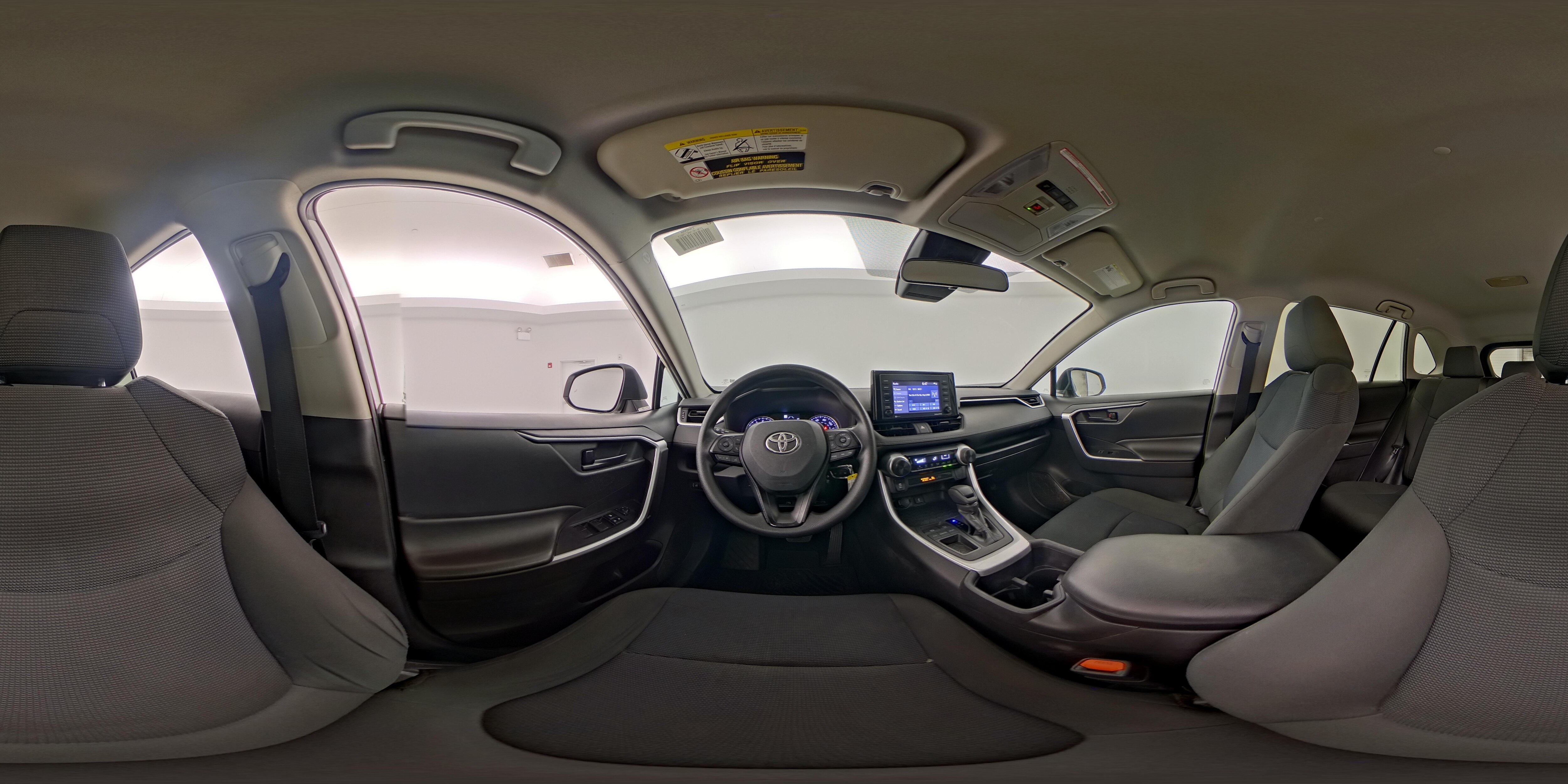 2022 Toyota RAV4 LE - Photo 24