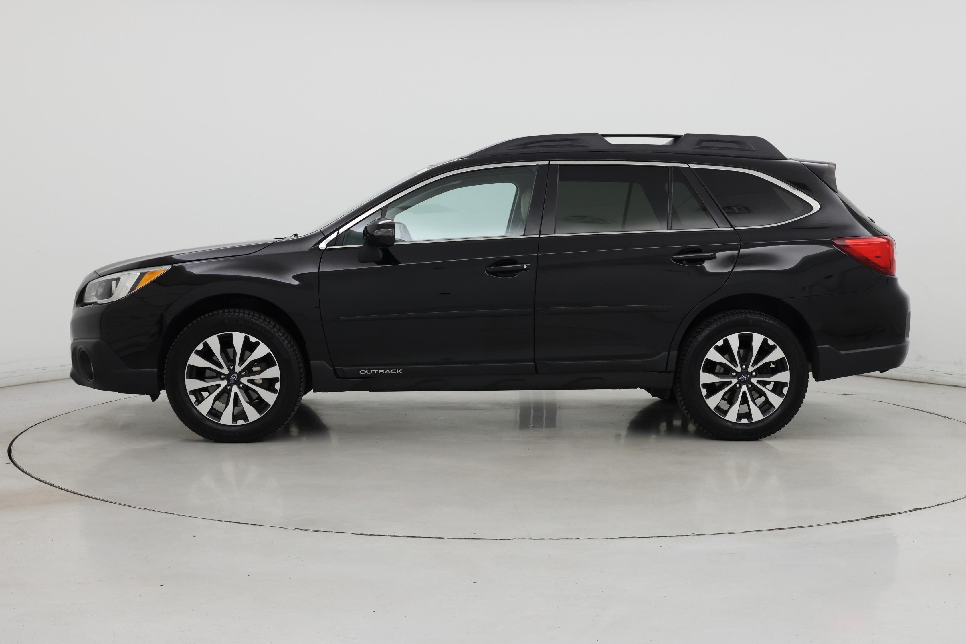 Thumbnail: 2016 Subaru Outback - 3
