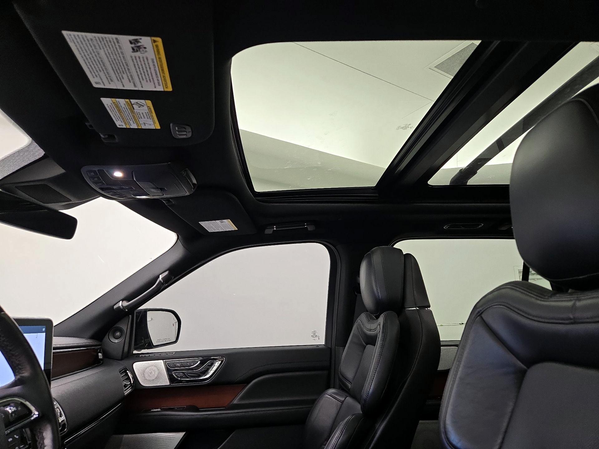 Thumbnail: 2020 Lincoln Navigator - 20
