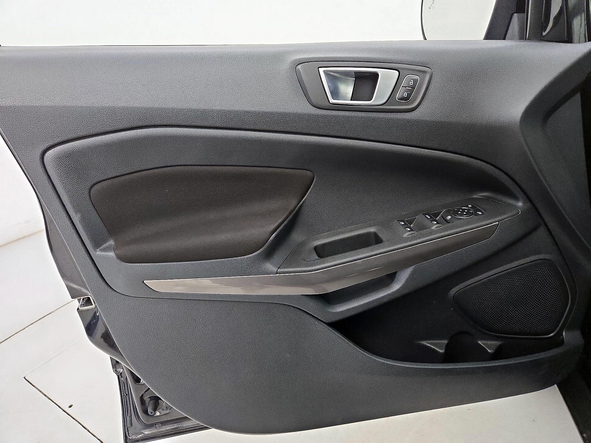 Thumbnail: 2019 Ford EcoSport - 12