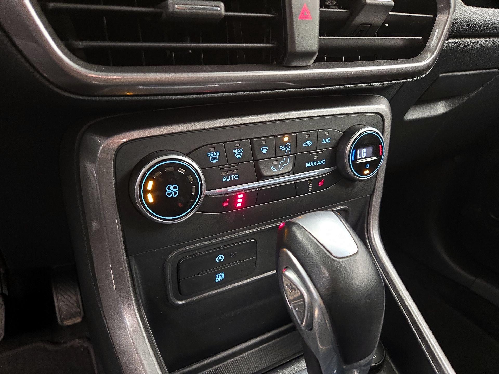 Thumbnail: 2019 Ford EcoSport - 17