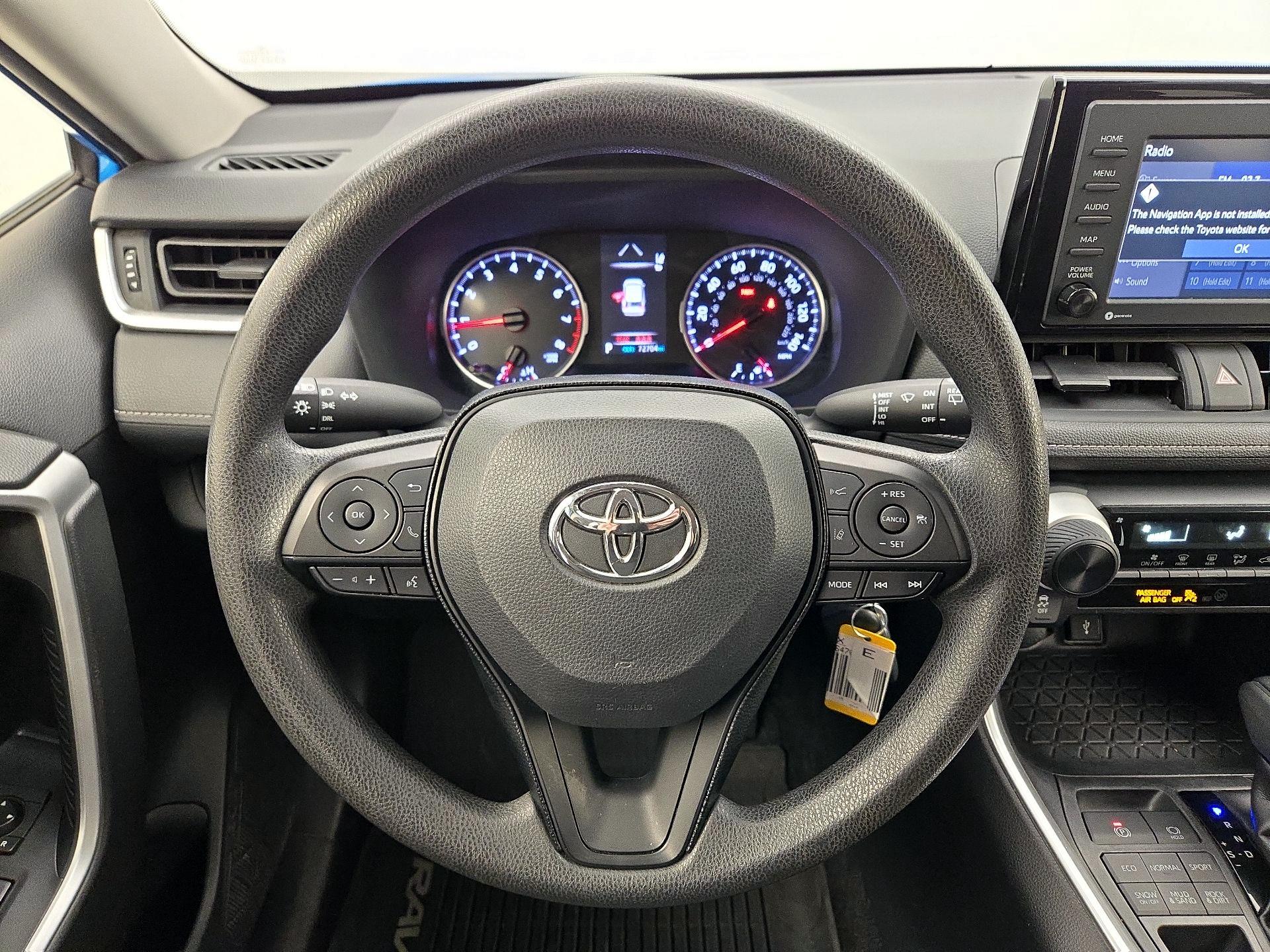 Thumbnail: 2020 Toyota RAV4 - 10