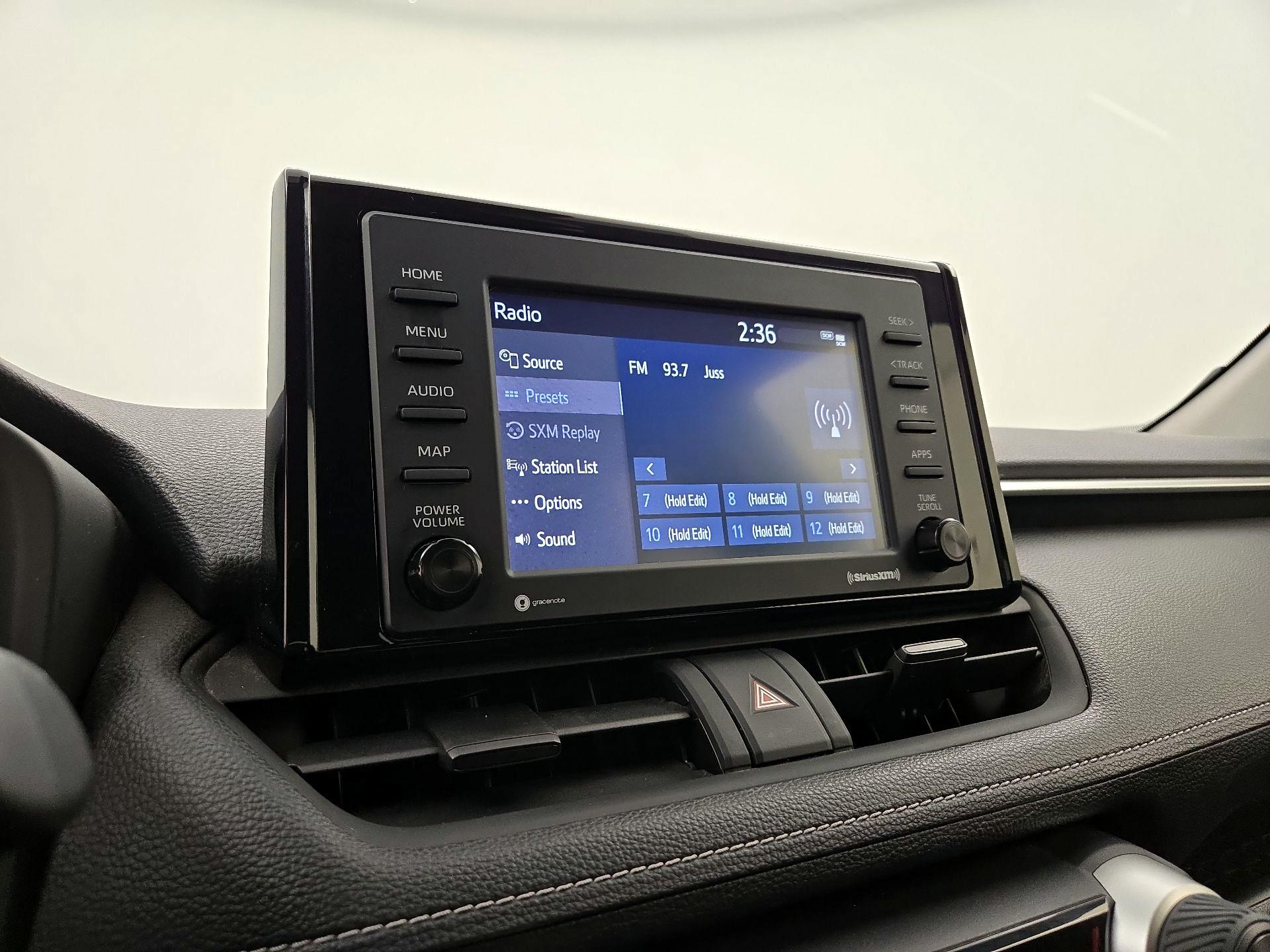 Thumbnail: 2020 Toyota RAV4 - 15