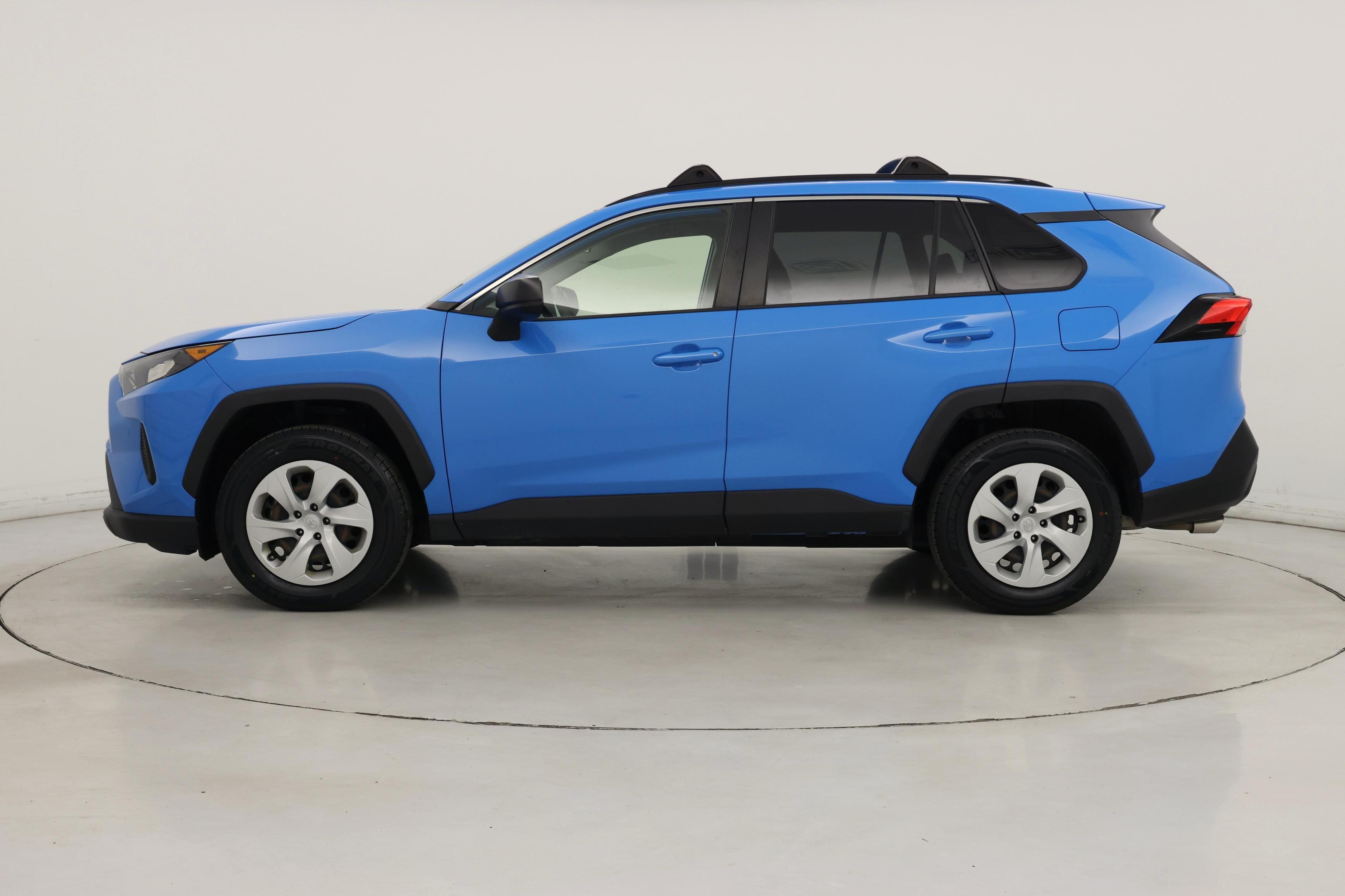 Thumbnail: 2020 Toyota RAV4 - 3