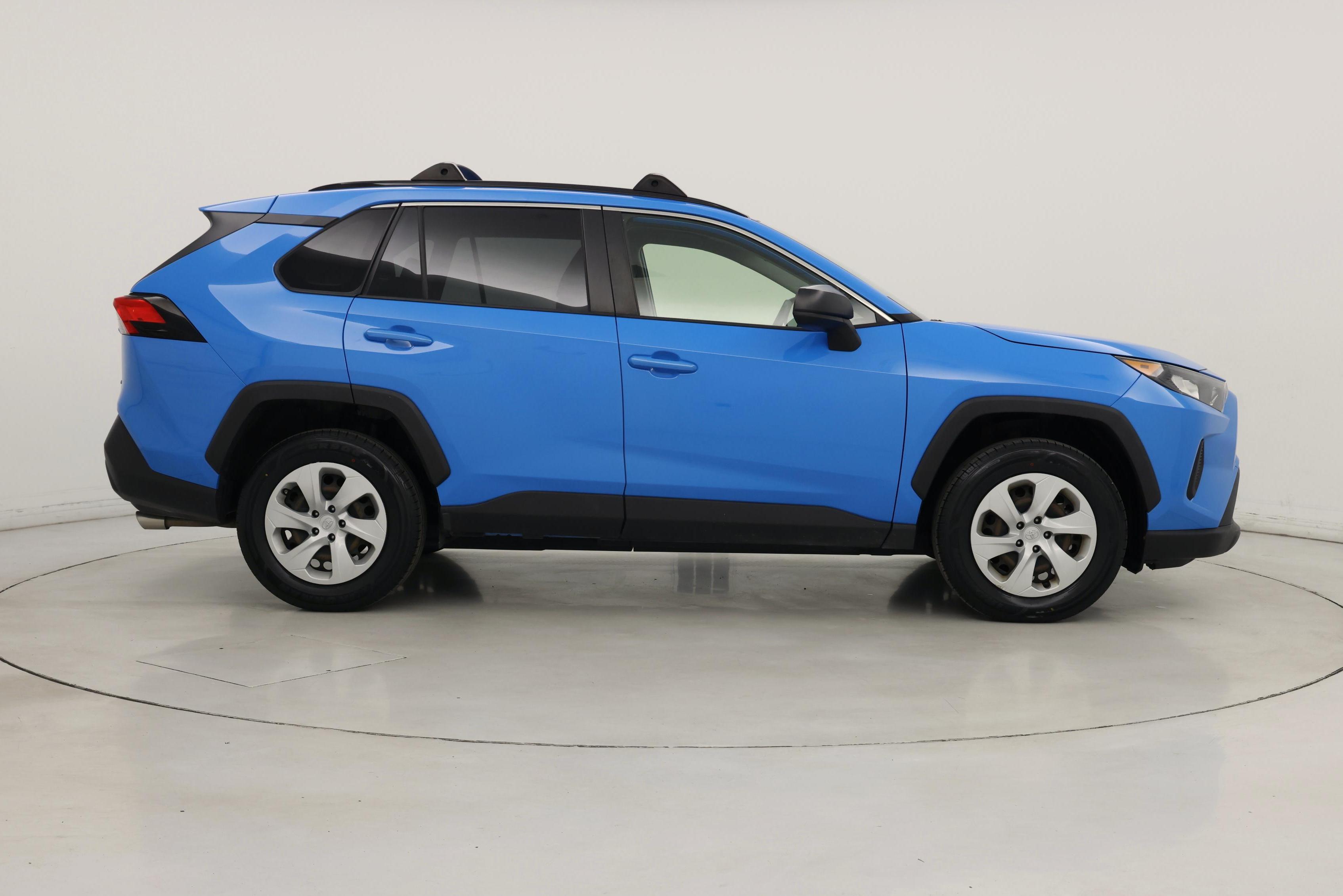 Thumbnail: 2020 Toyota RAV4 - 7