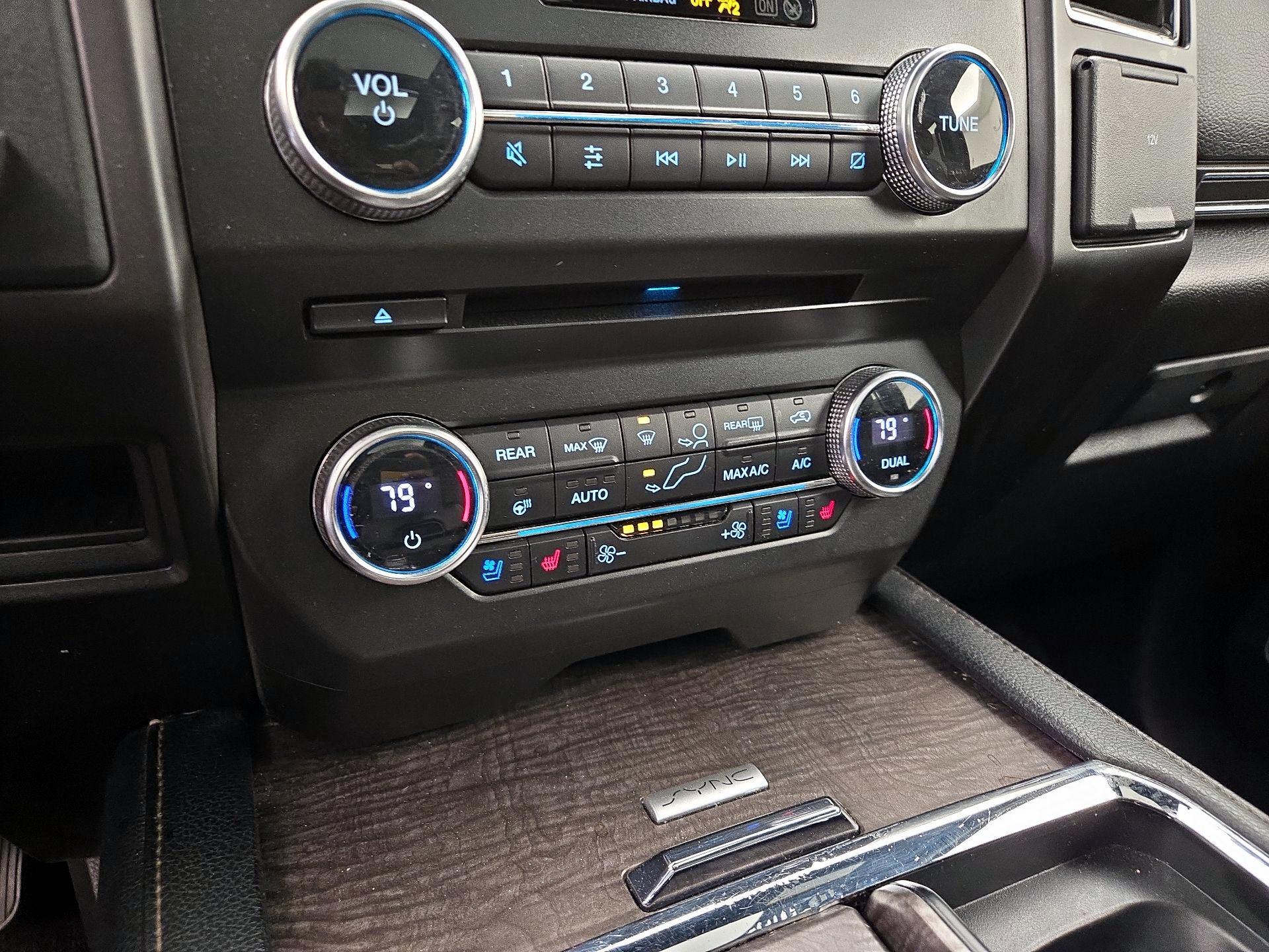 Thumbnail: 2018 Ford Expedition - 17