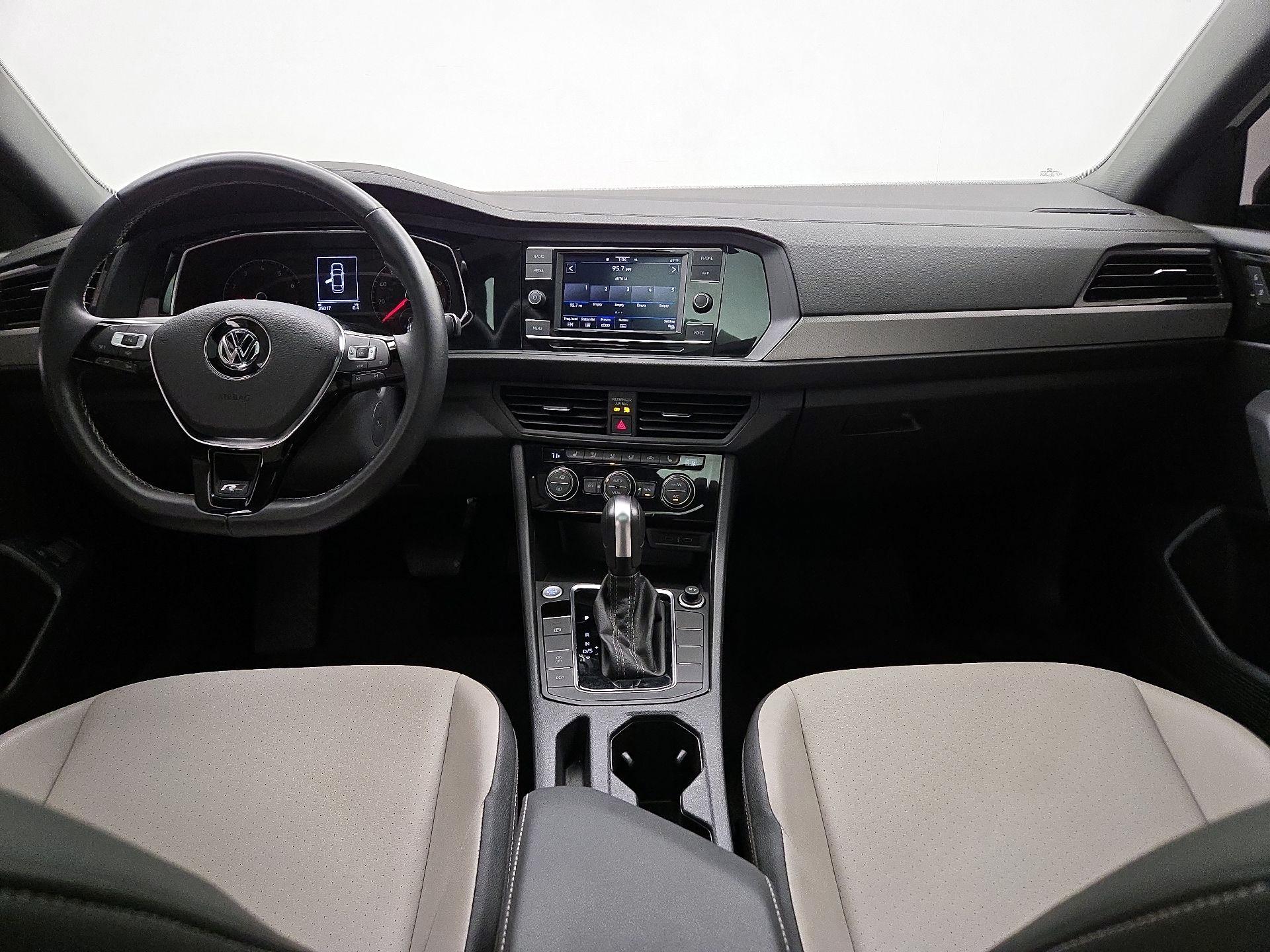 Thumbnail: 2021 Volkswagen Jetta - 9