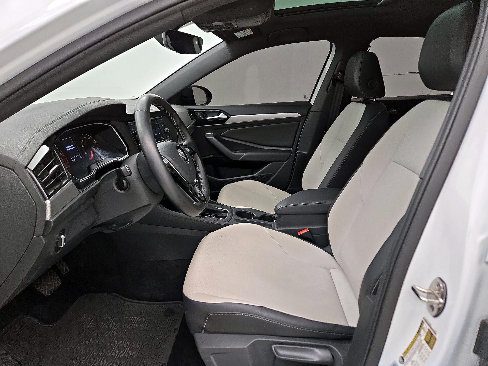 Thumbnail: 2021 Volkswagen Jetta - 11