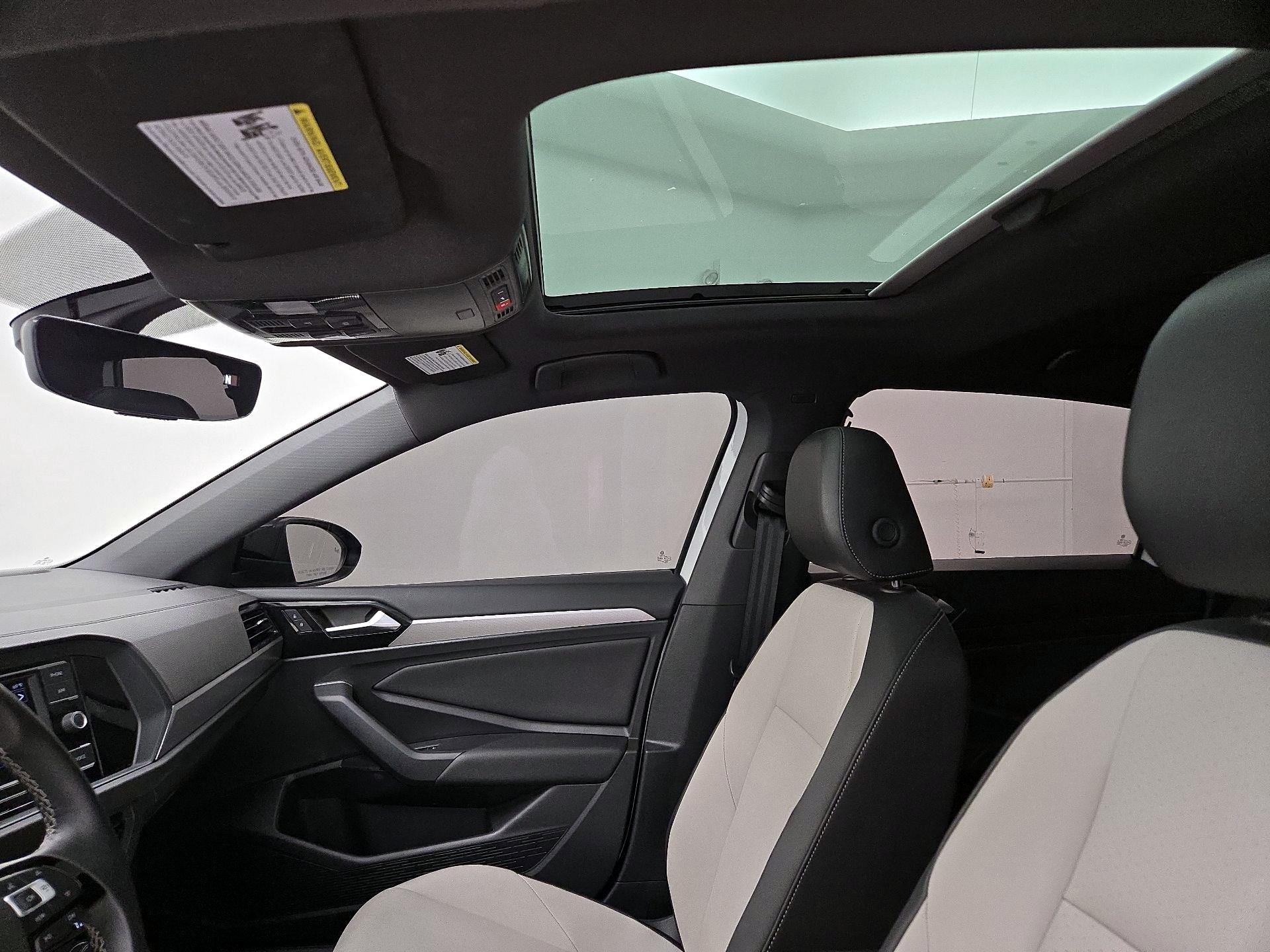 Thumbnail: 2021 Volkswagen Jetta - 19