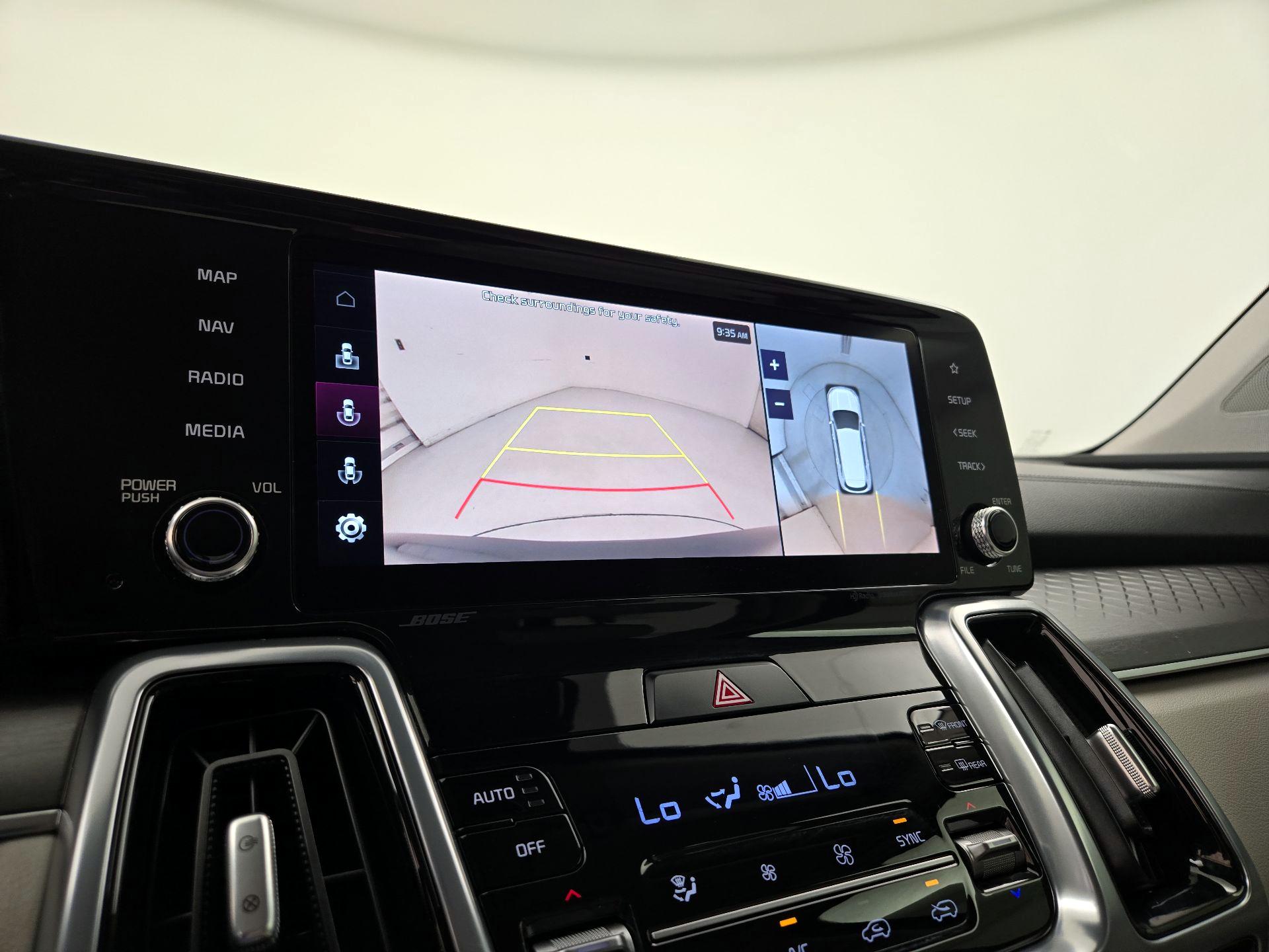 Thumbnail: 2023 Kia Sorento - 15