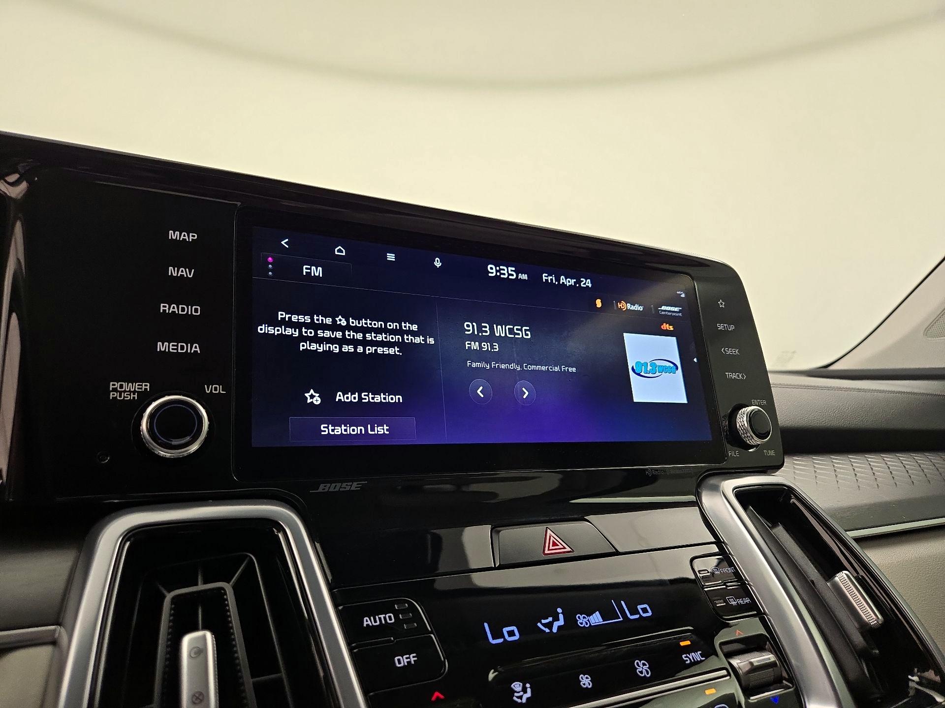 Thumbnail: 2023 Kia Sorento - 16