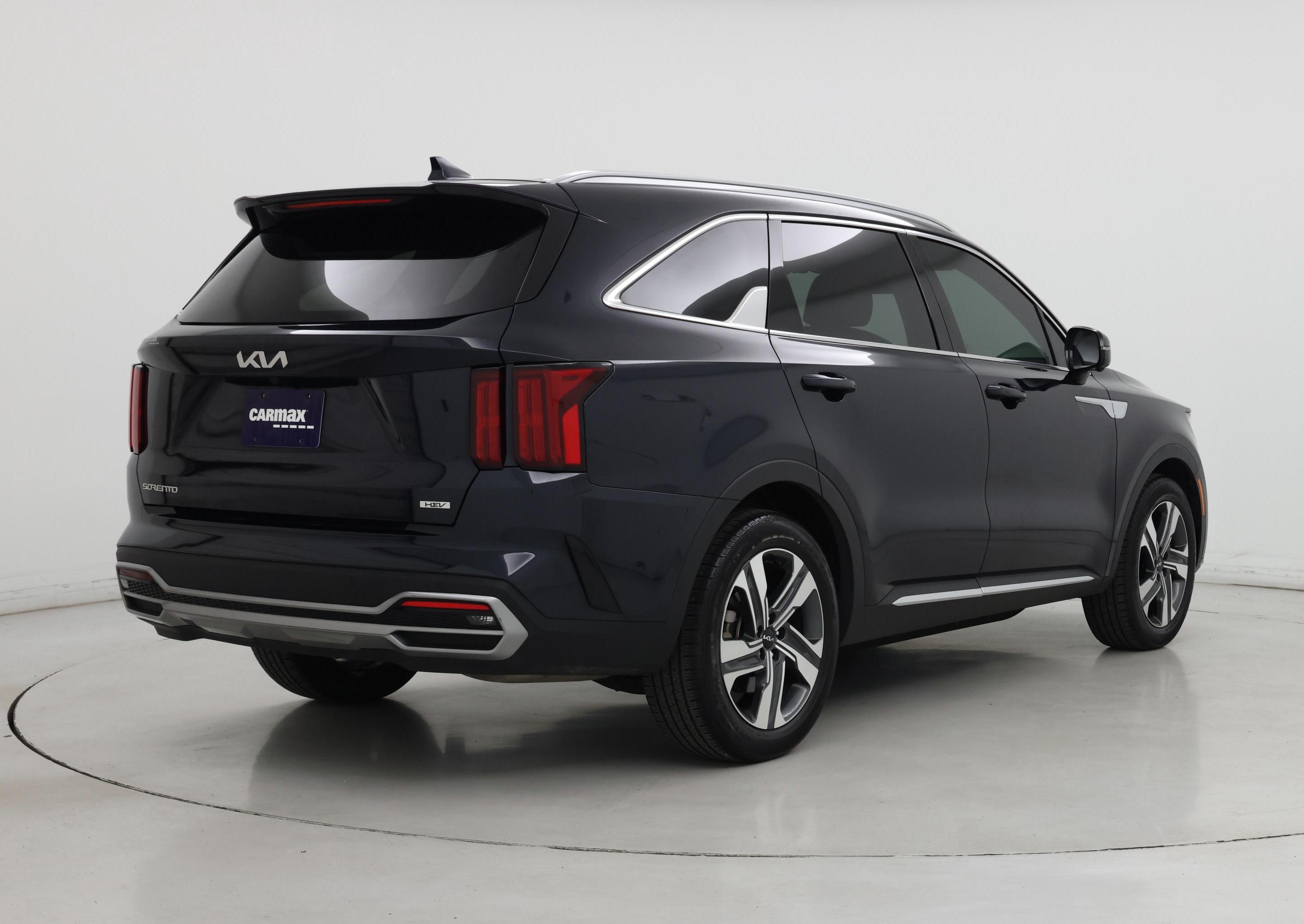Thumbnail: 2023 Kia Sorento - 8