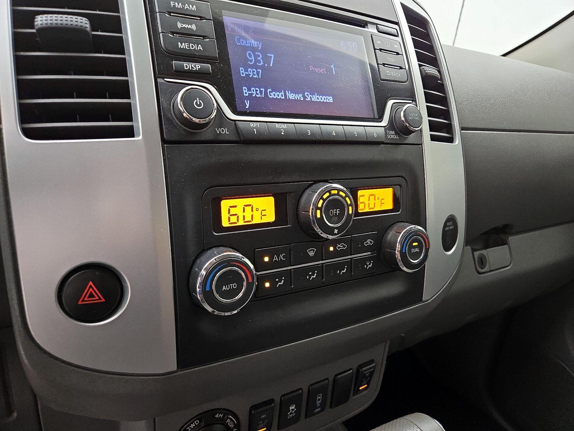 Thumbnail: 2015 Nissan Frontier - 16